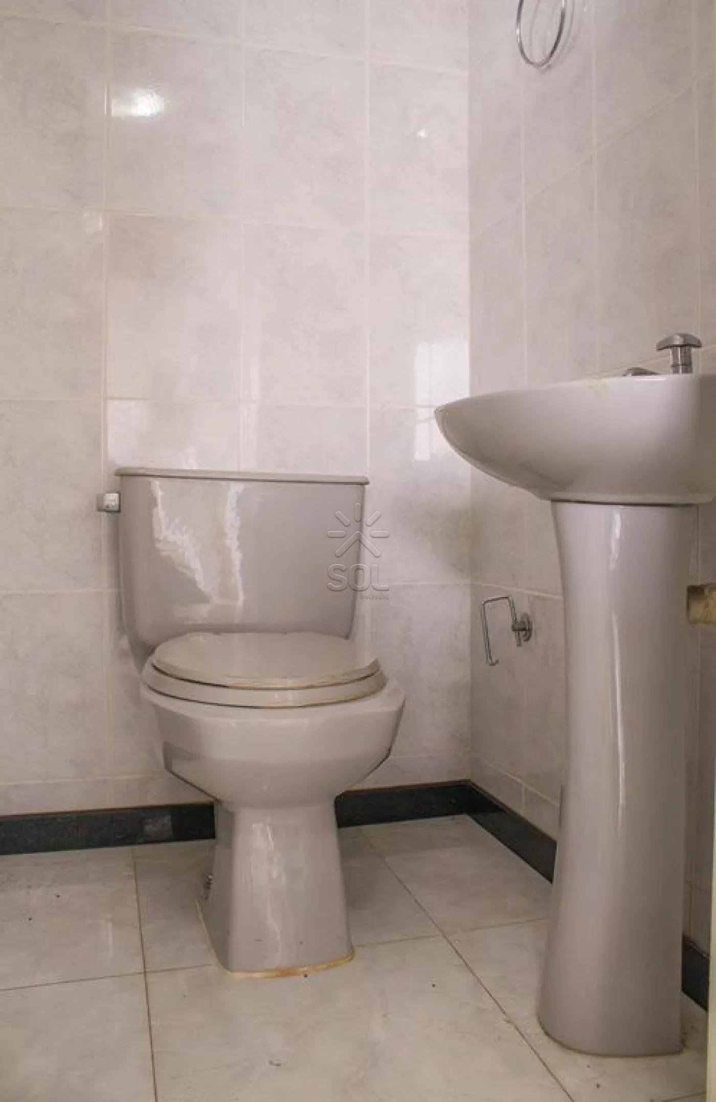Apartamento amplo à venda no Edifício Vivaldi - Centro de Foz do Iguaçu