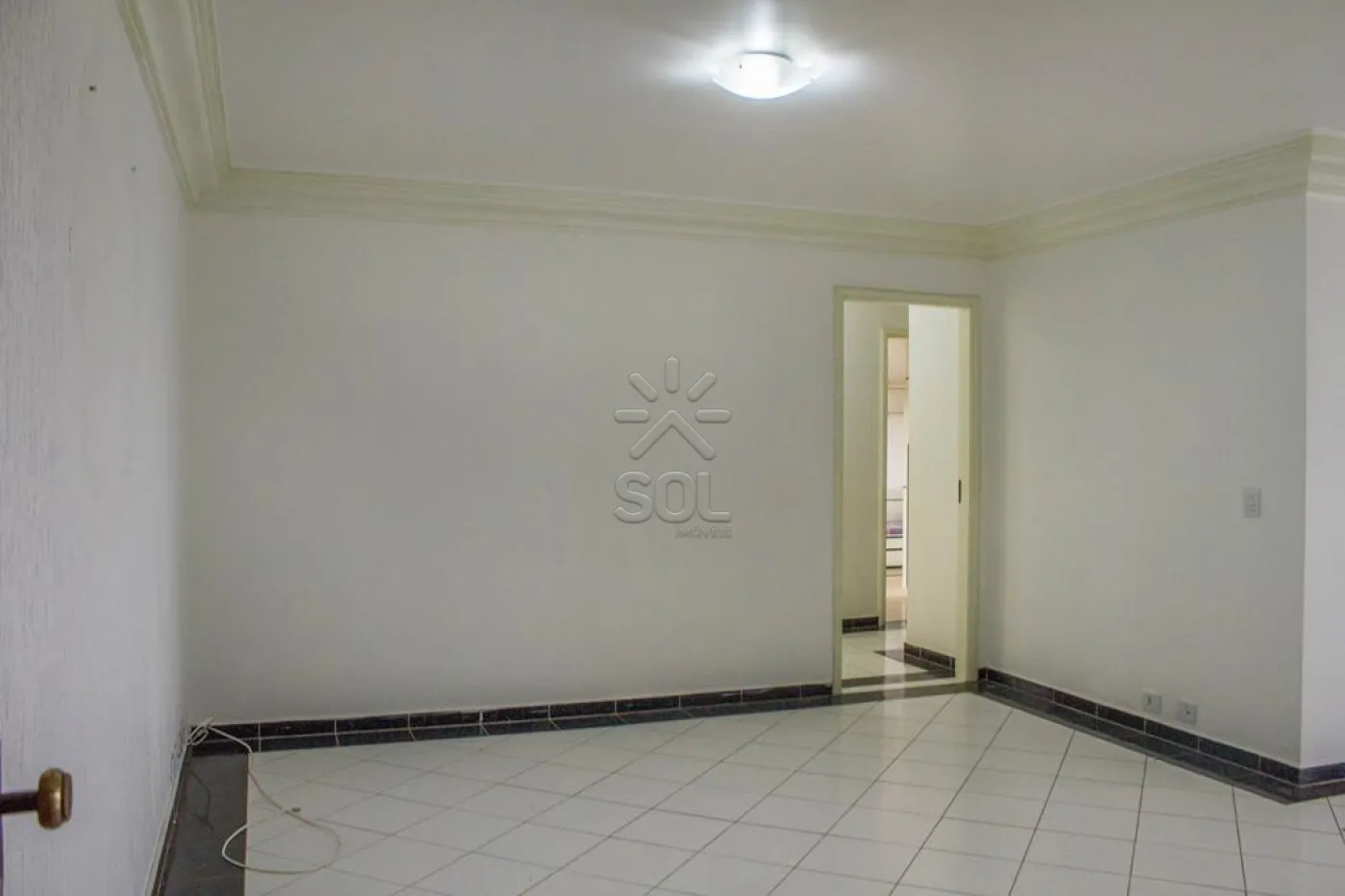 Apartamento amplo à venda no Edifício Vivaldi - Centro de Foz do Iguaçu