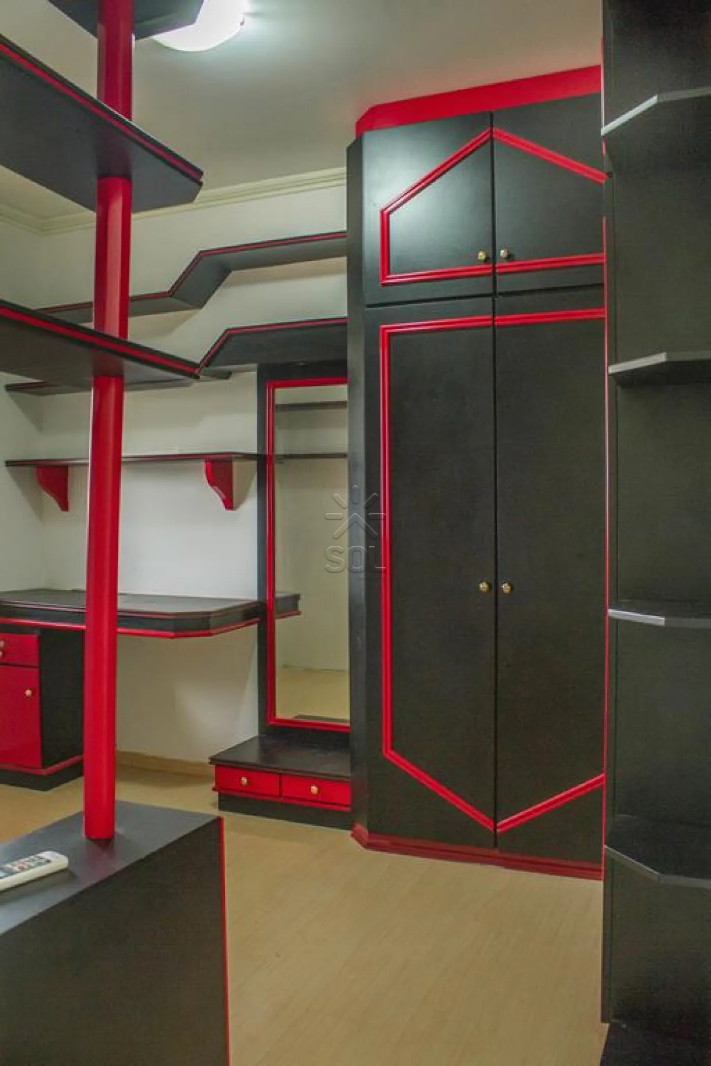 Apartamento amplo à venda no Edifício Vivaldi - Centro de Foz do Iguaçu