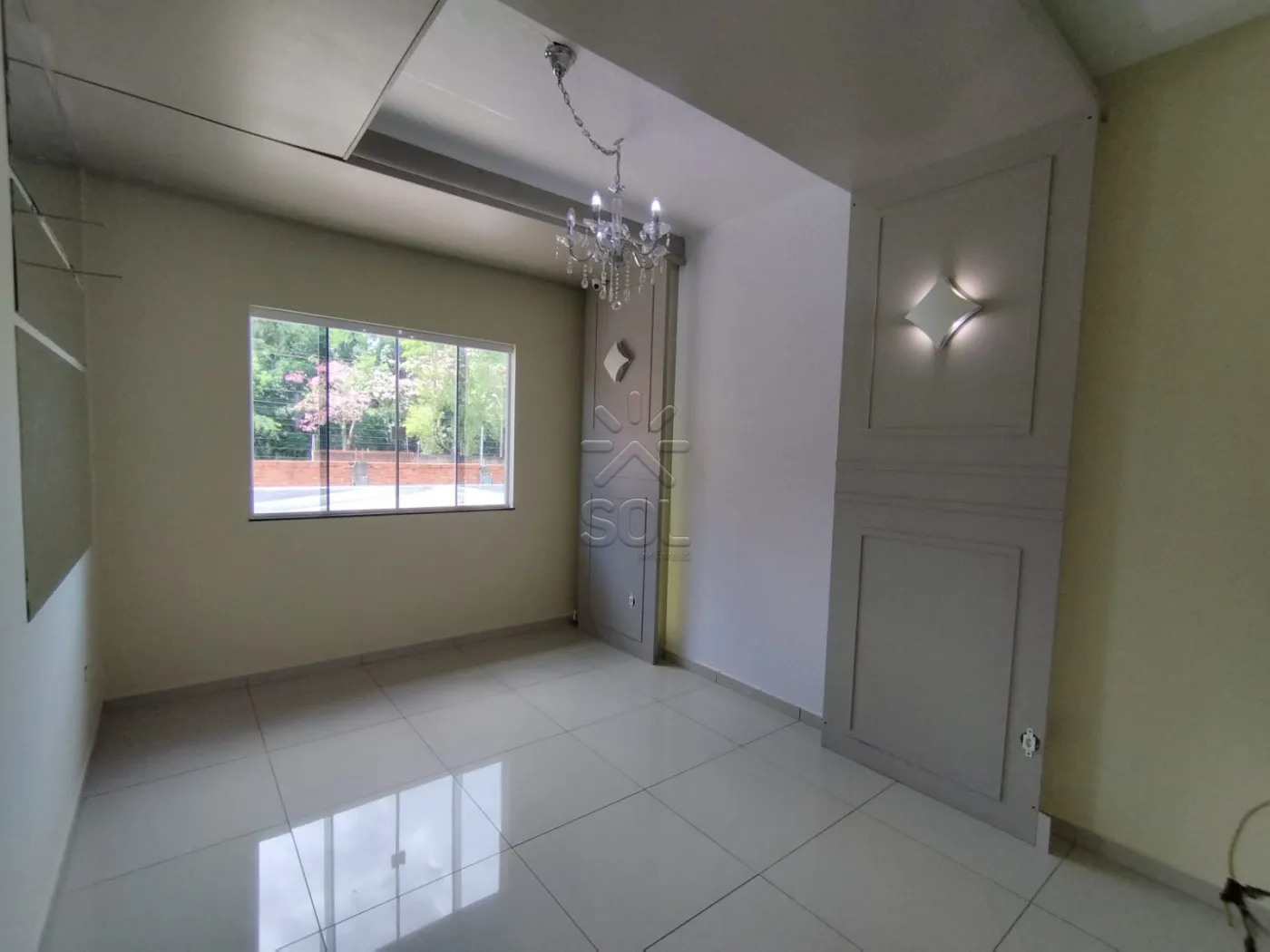 Sobrado à venda no Jardim Bourbon em Foz do Iguaçu/PR | 1 suíte + 2 quartos