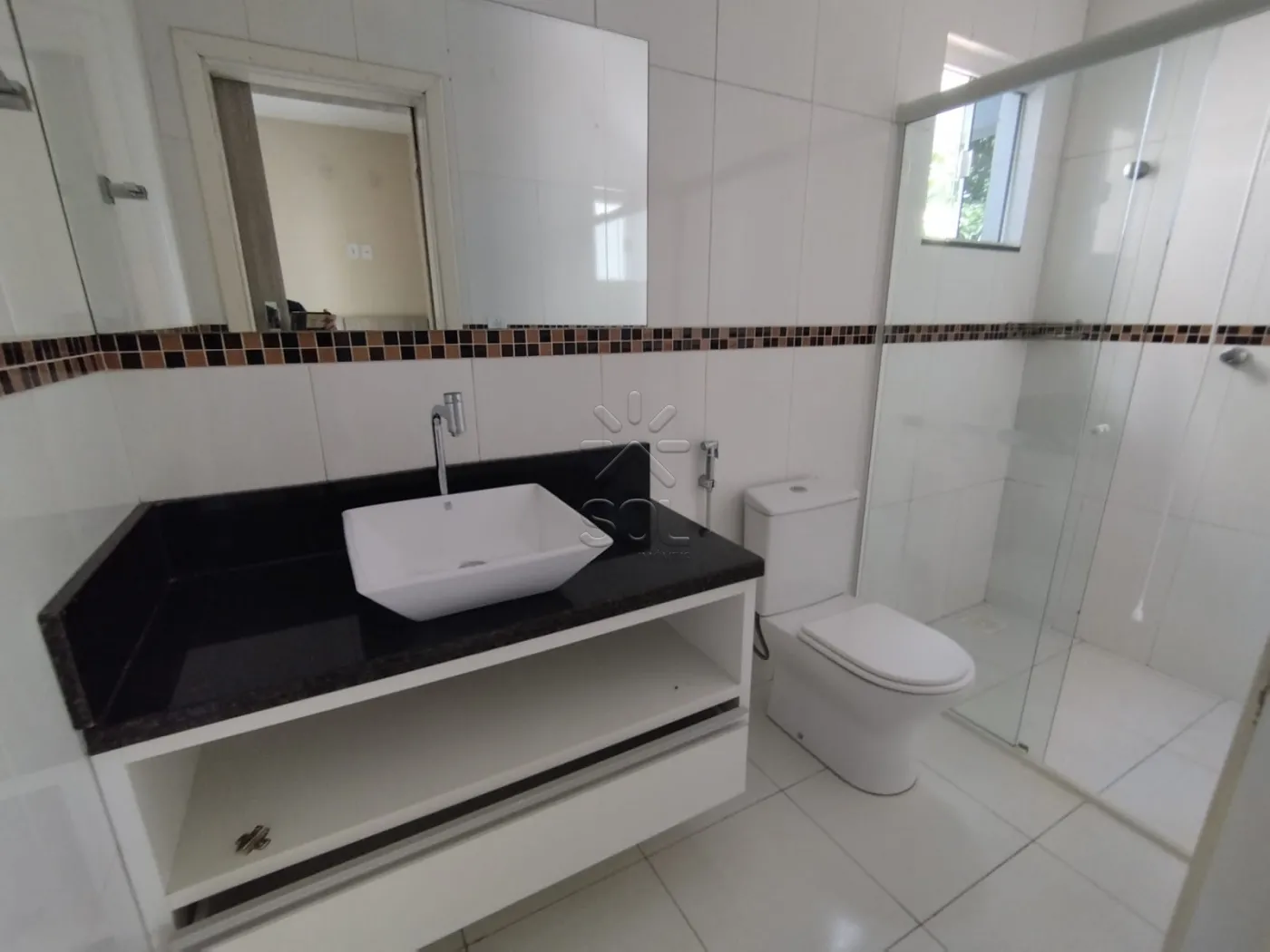Sobrado à venda no Jardim Bourbon em Foz do Iguaçu/PR | 1 suíte + 2 quartos