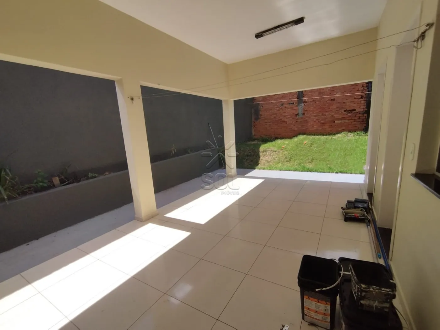 Sobrado à venda no Jardim Bourbon em Foz do Iguaçu/PR | 1 suíte + 2 quartos