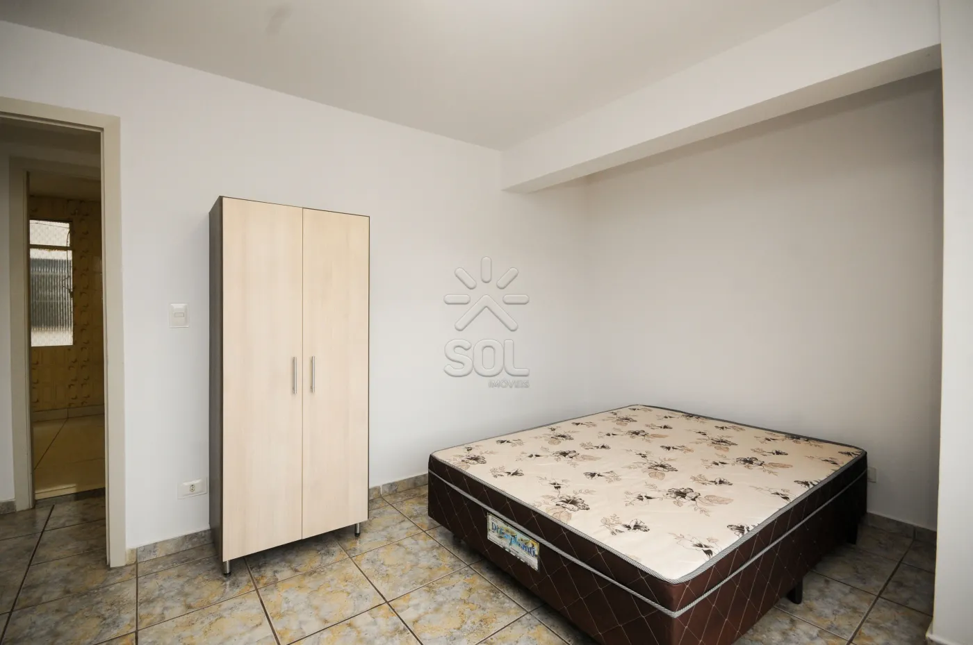 Apartamento à venda no Edifício Carlos Sbaraini - Centro de Foz do Iguaçu/PR