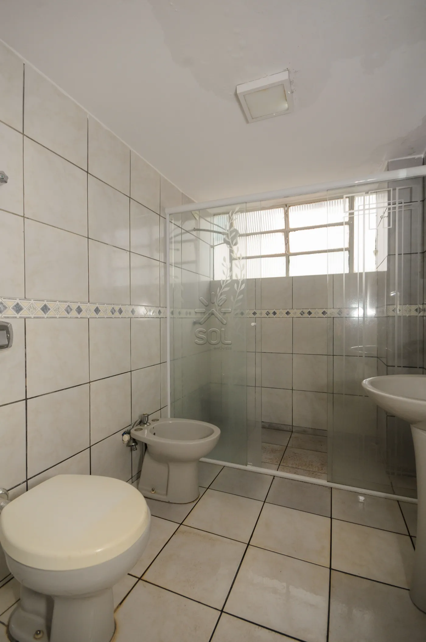 Apartamento à venda no Edifício Carlos Sbaraini - Centro de Foz do Iguaçu/PR
