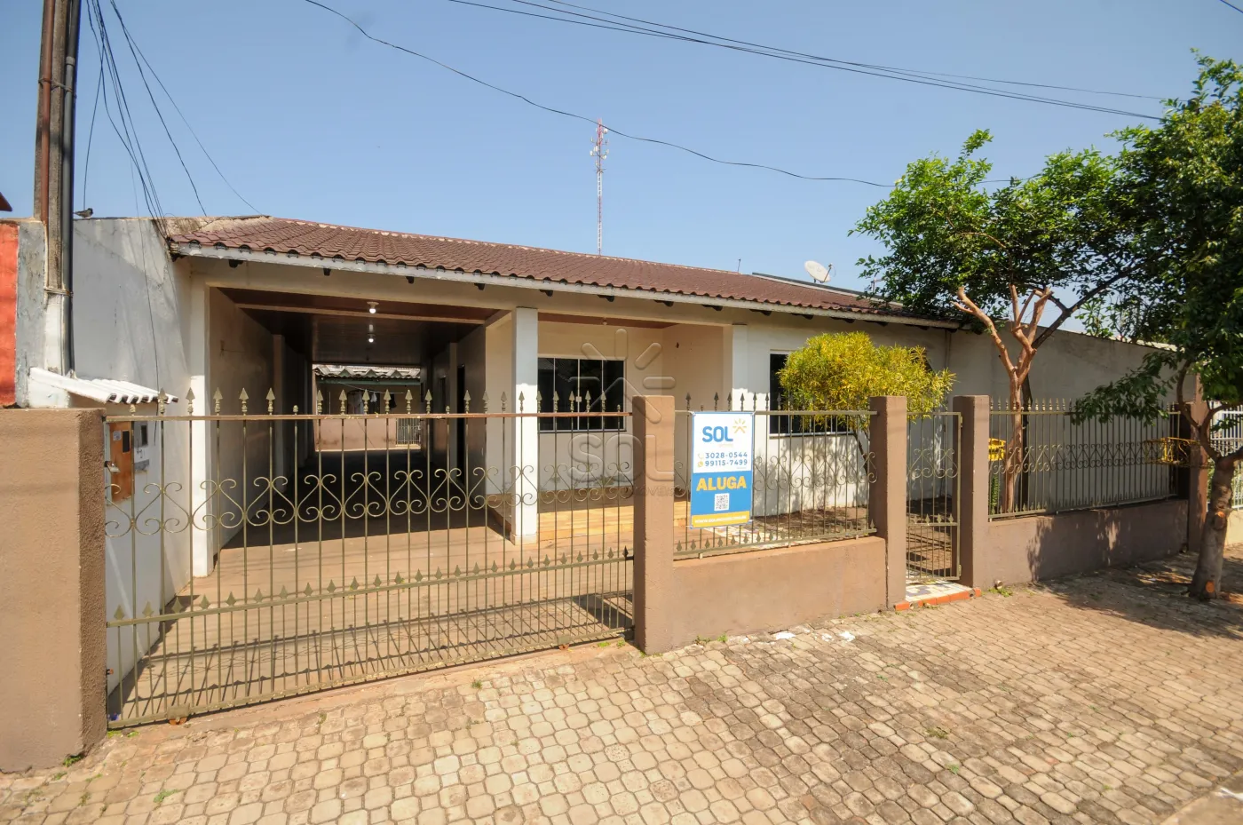 Imóvel com 2 casas à venda no Parque Ouro Verde em Foz do Iguaçu