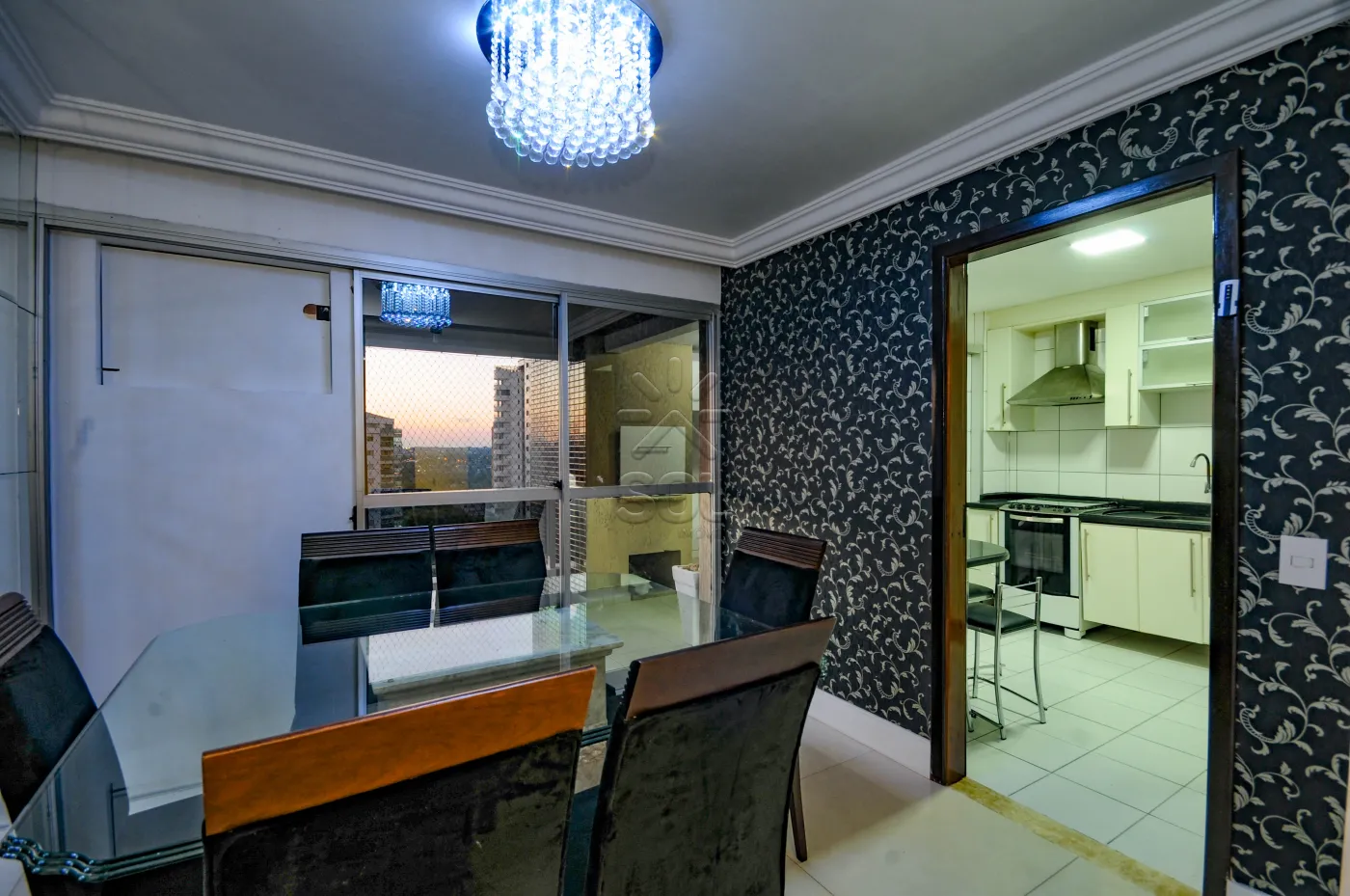 Apartamento amplo à venda no Edifício Vivaldi - Centro de Foz do Iguaçu
