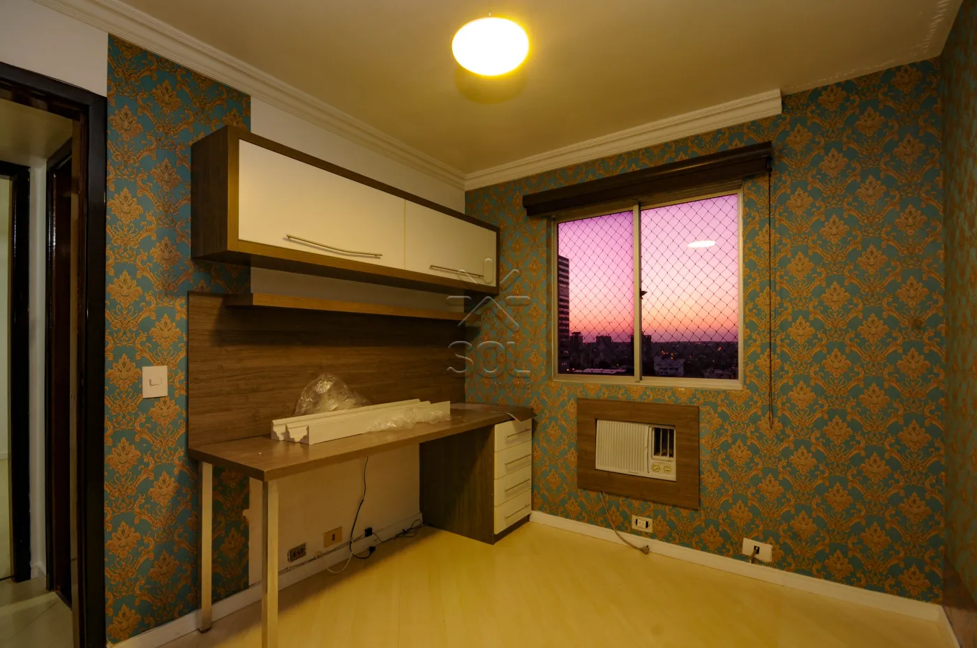 Apartamento amplo à venda no Edifício Vivaldi - Centro de Foz do Iguaçu