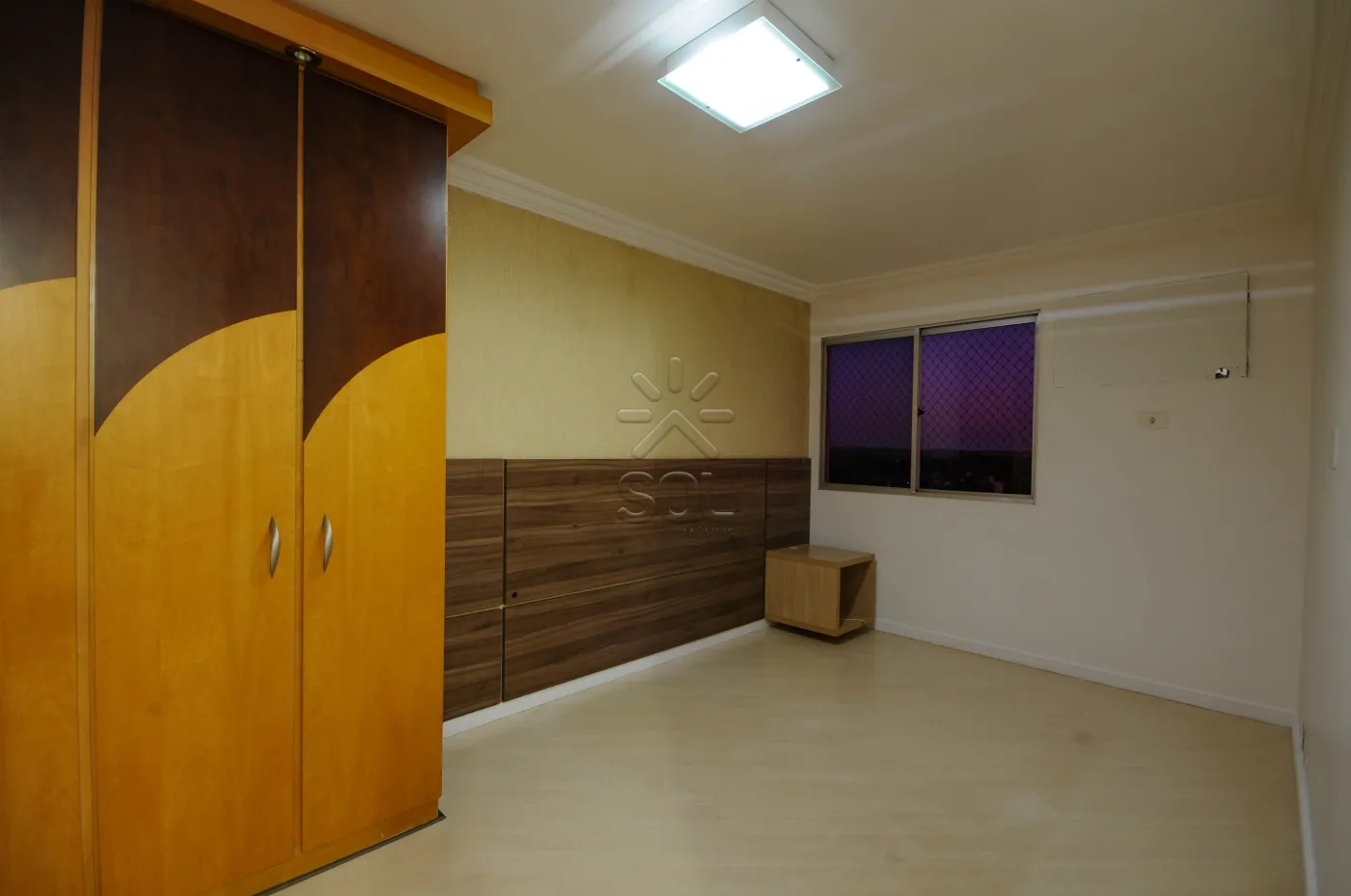 Apartamento amplo à venda no Edifício Vivaldi - Centro de Foz do Iguaçu