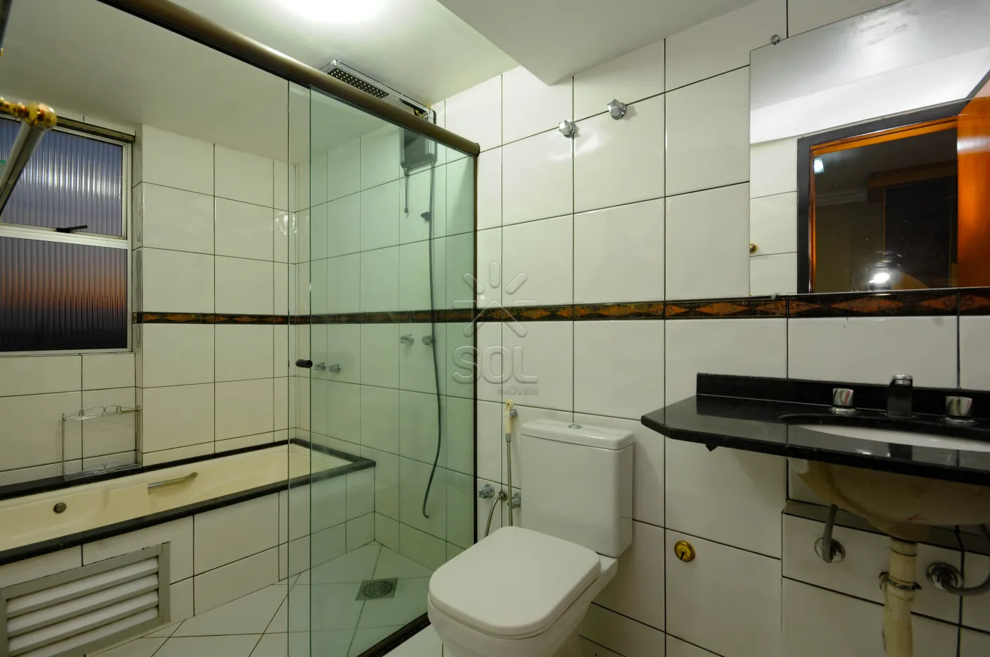 Apartamento amplo à venda no Edifício Vivaldi - Centro de Foz do Iguaçu