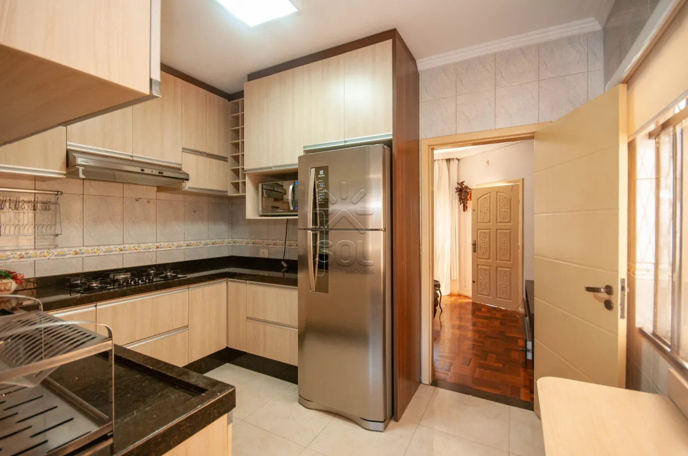 Casa à venda no Jardim Petrópolis em Foz do Iguaçu/PR - 184,04m² construídos, piscina e edícula com churrasqueira