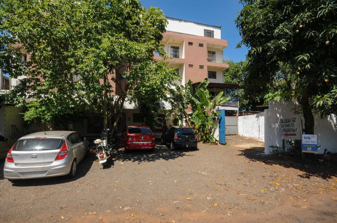 Prédio com 37 quitinetes à venda, Jardim Itamaraty - Foz do Iguaçu, PR