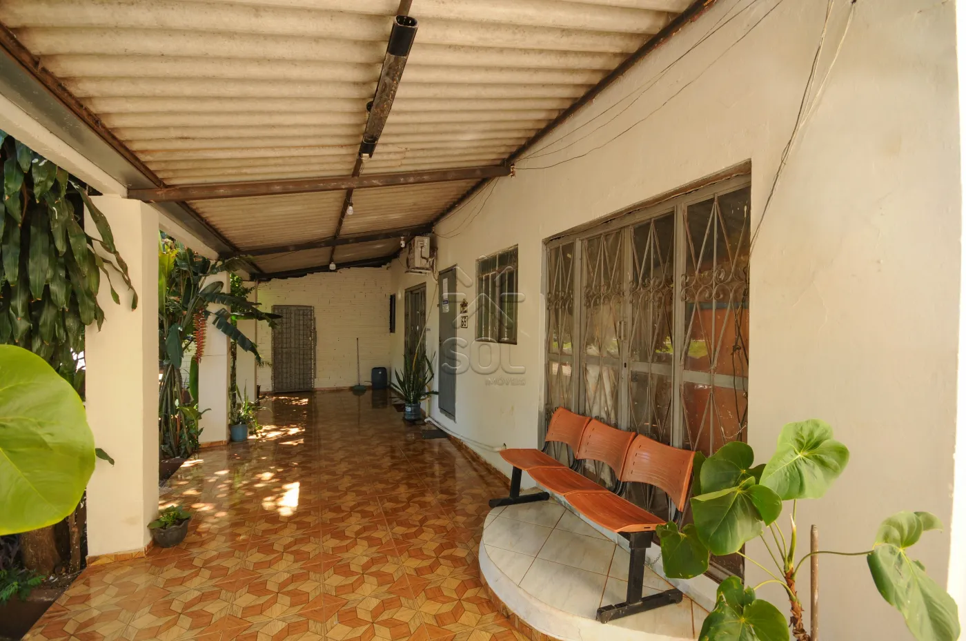 Prédio com 37 quitinetes à venda, Jardim Itamaraty - Foz do Iguaçu, PR