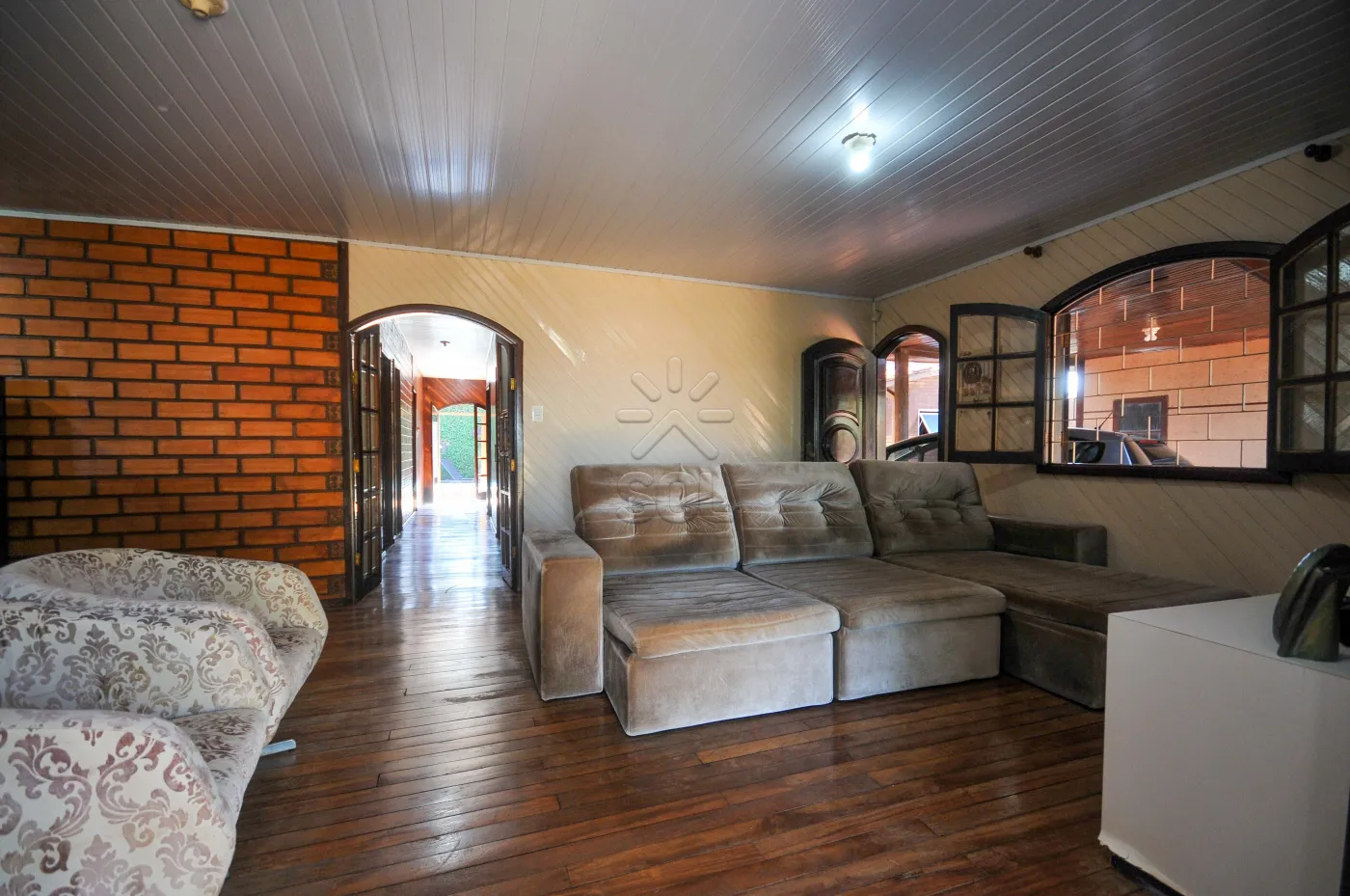 Terreno/casa de madeira à venda no Beverly Falls Park em Foz do Iguaçu/PR - 344,11m² | 3 quartos | Edícula com churrasqueira | Piscina