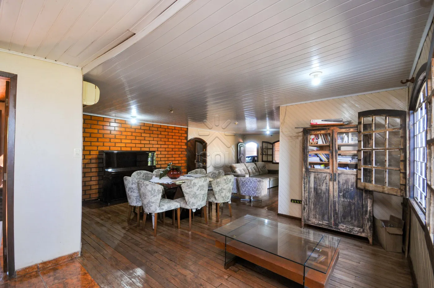 Terreno/casa de madeira à venda no Beverly Falls Park em Foz do Iguaçu/PR - 344,11m² | 3 quartos | Edícula com churrasqueira | Piscina