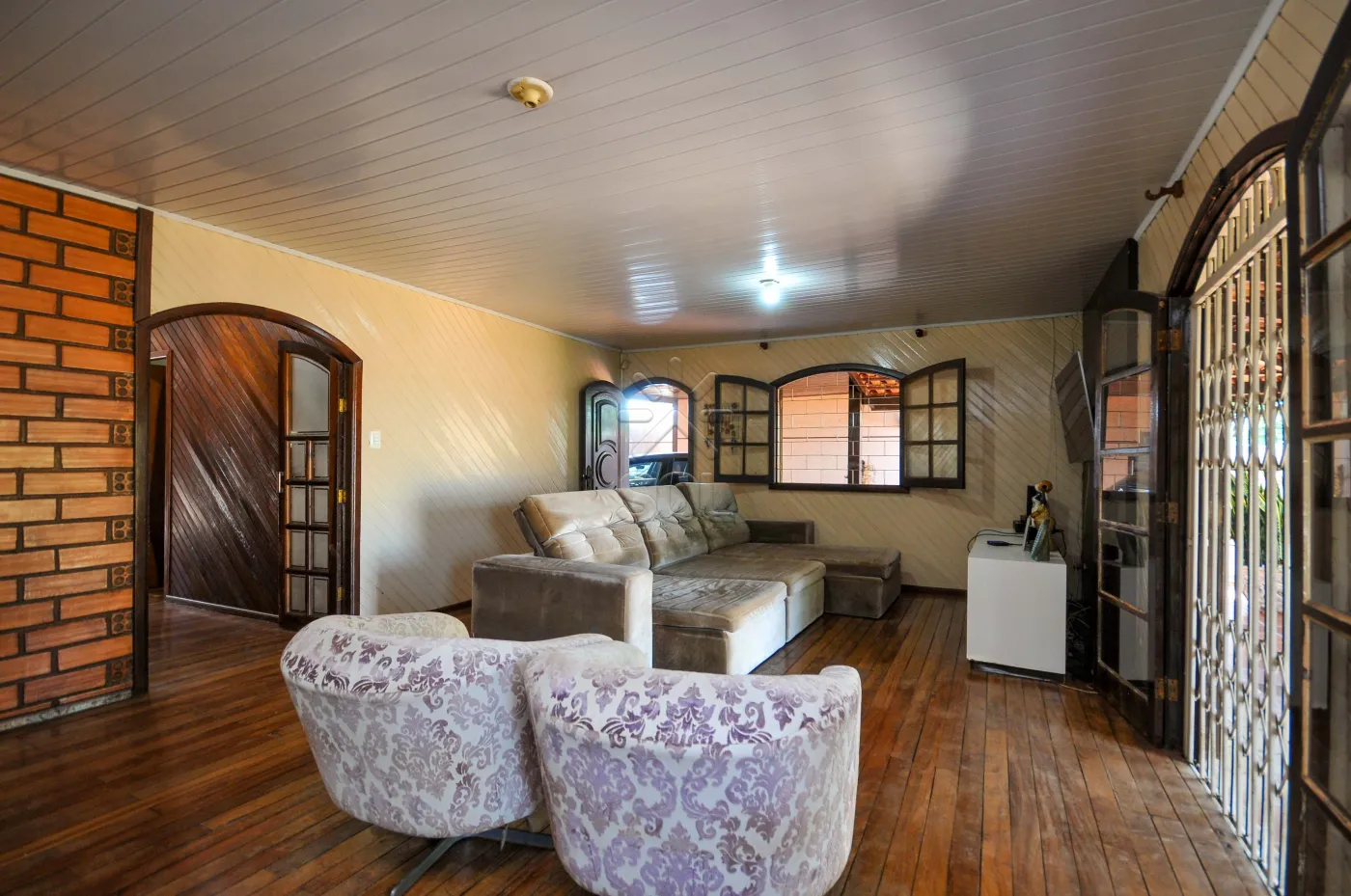 Terreno/casa de madeira à venda no Beverly Falls Park em Foz do Iguaçu/PR - 344,11m² | 3 quartos | Edícula com churrasqueira | Piscina