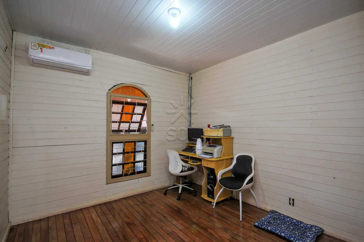Terreno/casa de madeira à venda no Beverly Falls Park em Foz do Iguaçu/PR - 344,11m² | 3 quartos | Edícula com churrasqueira | Piscina