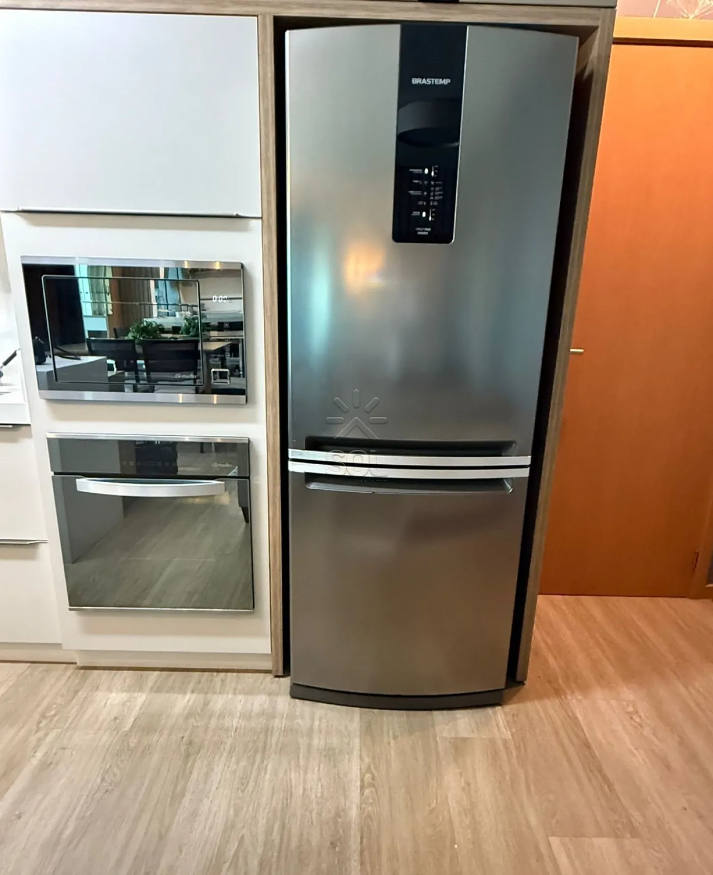 Apartamento mobiliado à venda no Itacolomi Home Club em Penha
