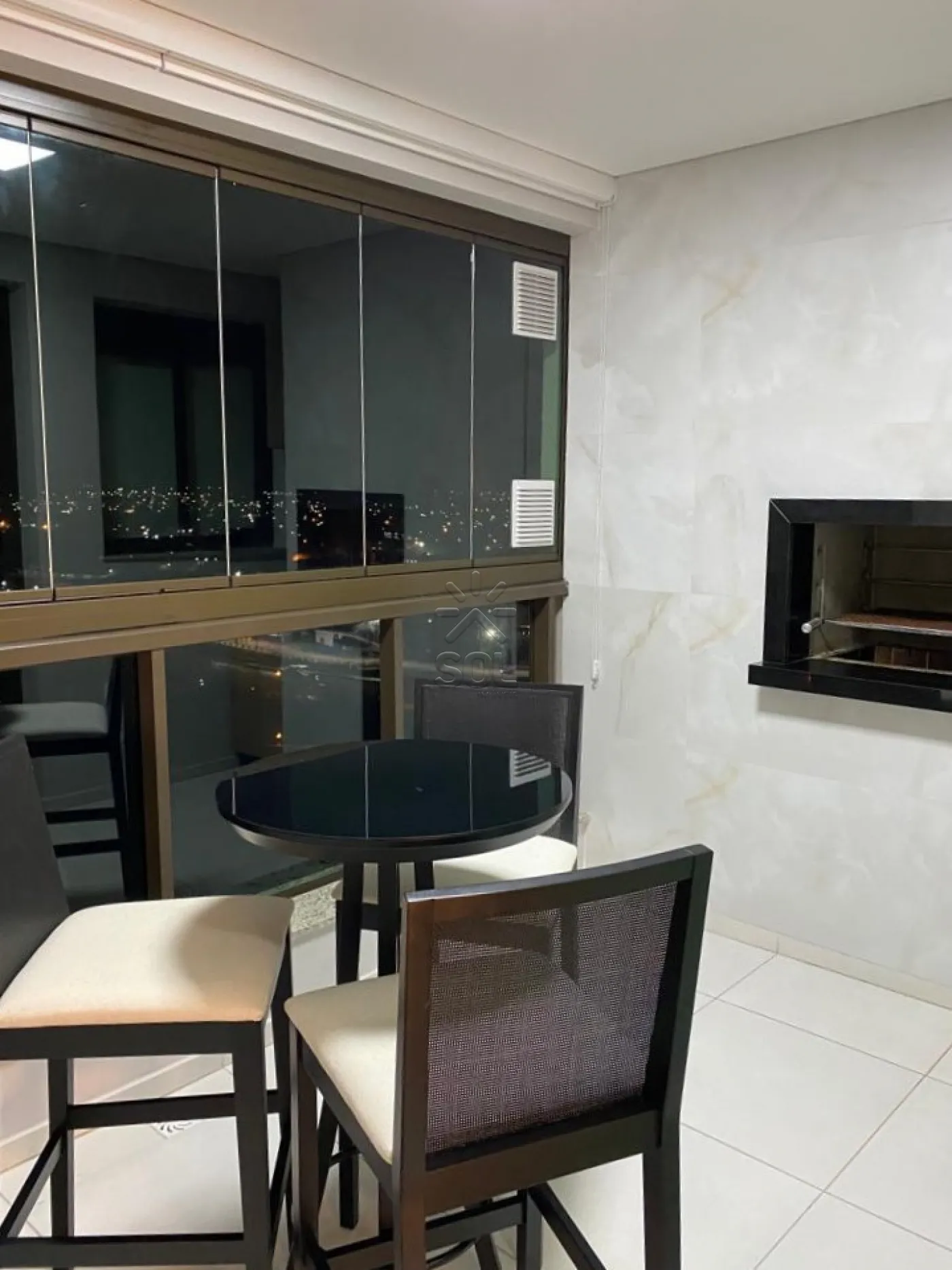 Apartamento mobiliado à venda no Itacolomi Home Club em Penha