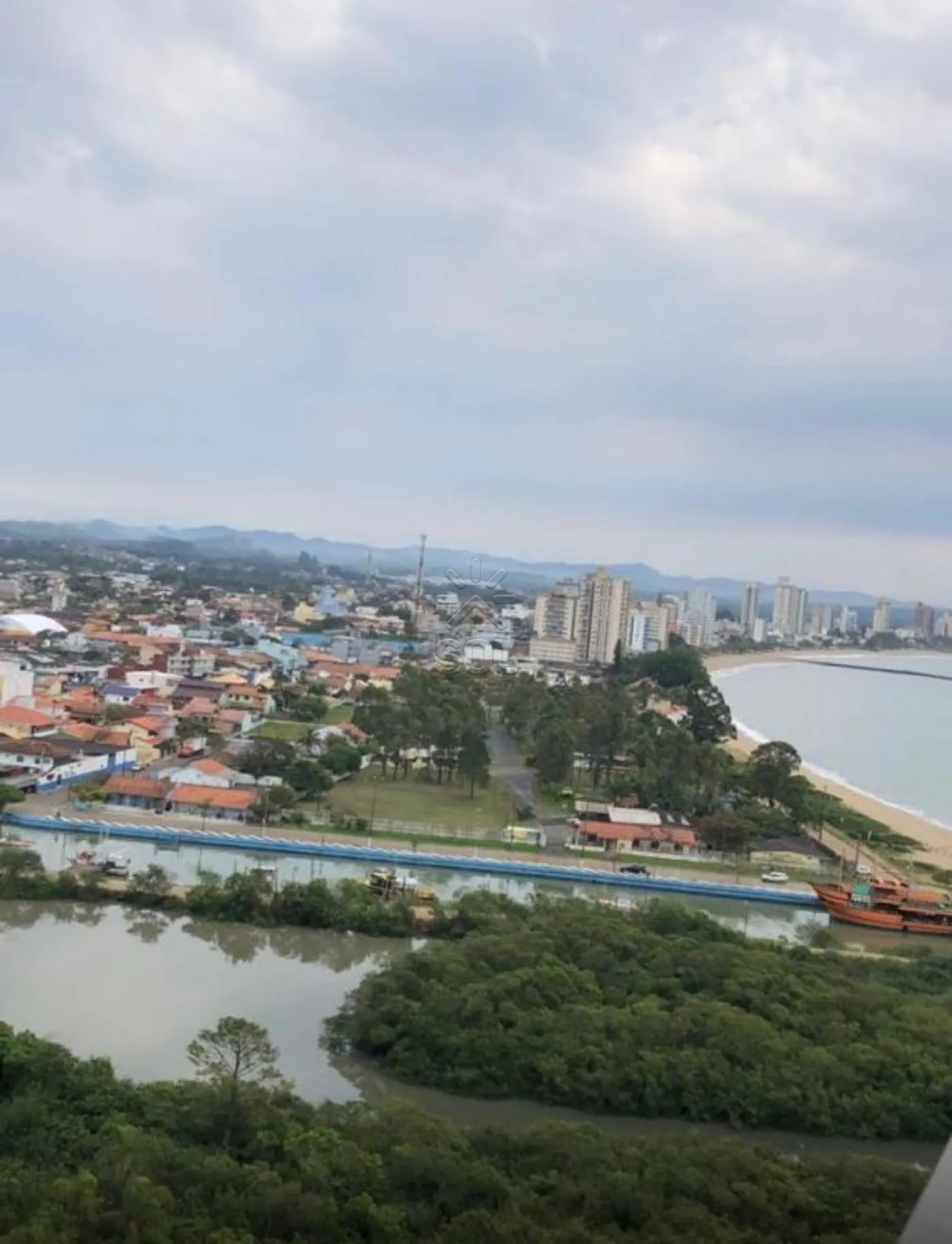 Apartamento mobiliado à venda no Itacolomi Home Club em Penha