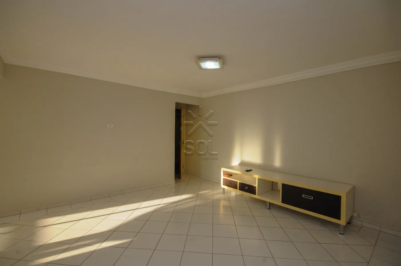 Apartamento amplo à venda no Edifício Vivaldi - Centro de Foz do Iguaçu