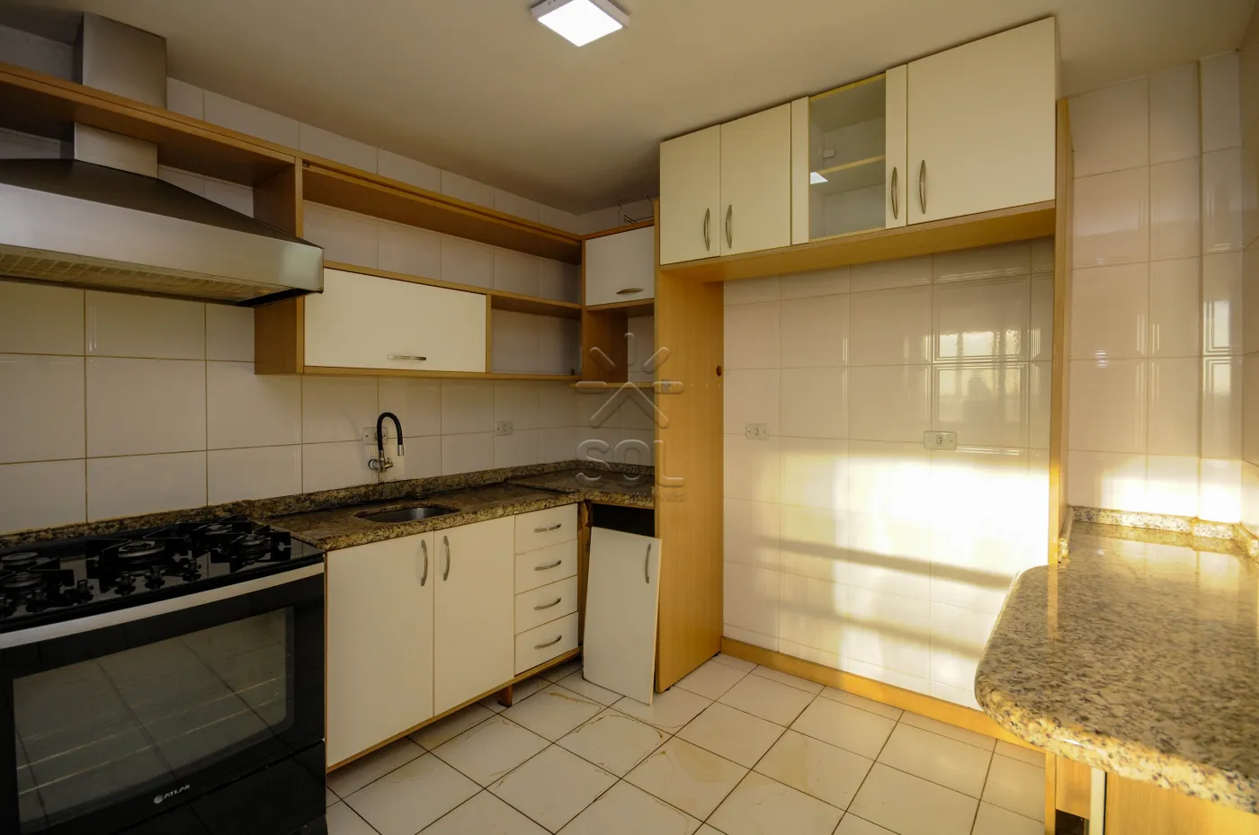Apartamento amplo à venda no Edifício Vivaldi - Centro de Foz do Iguaçu