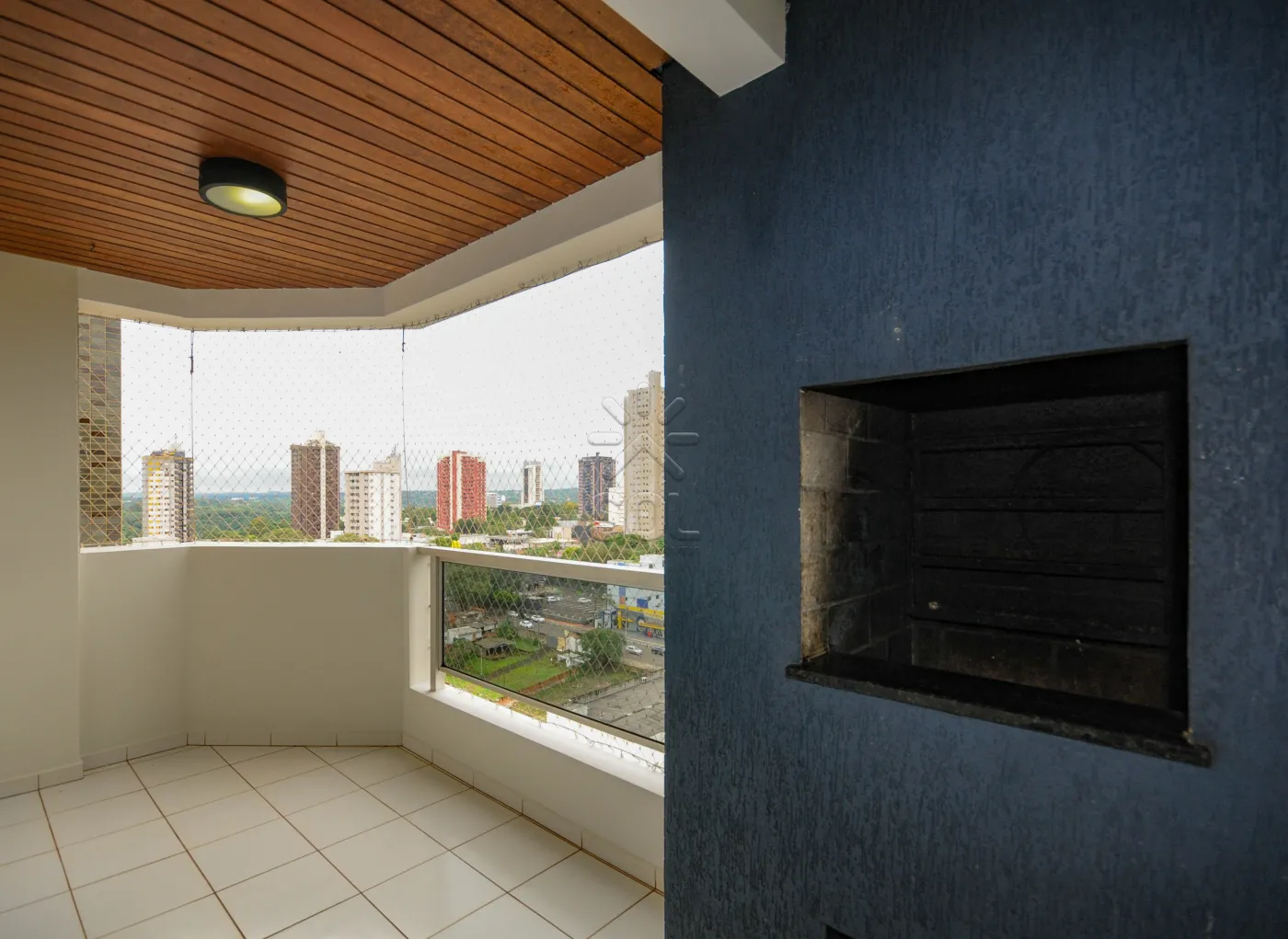 Apartamento amplo à venda no Edifício Vivaldi - Centro de Foz do Iguaçu