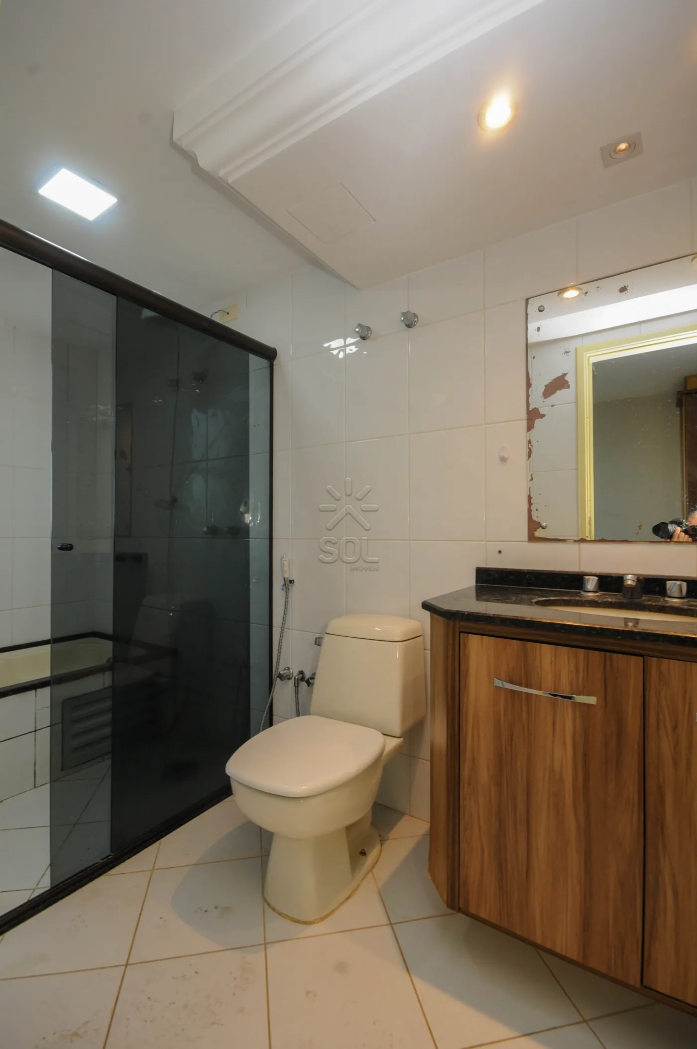 Apartamento amplo à venda no Edifício Vivaldi - Centro de Foz do Iguaçu