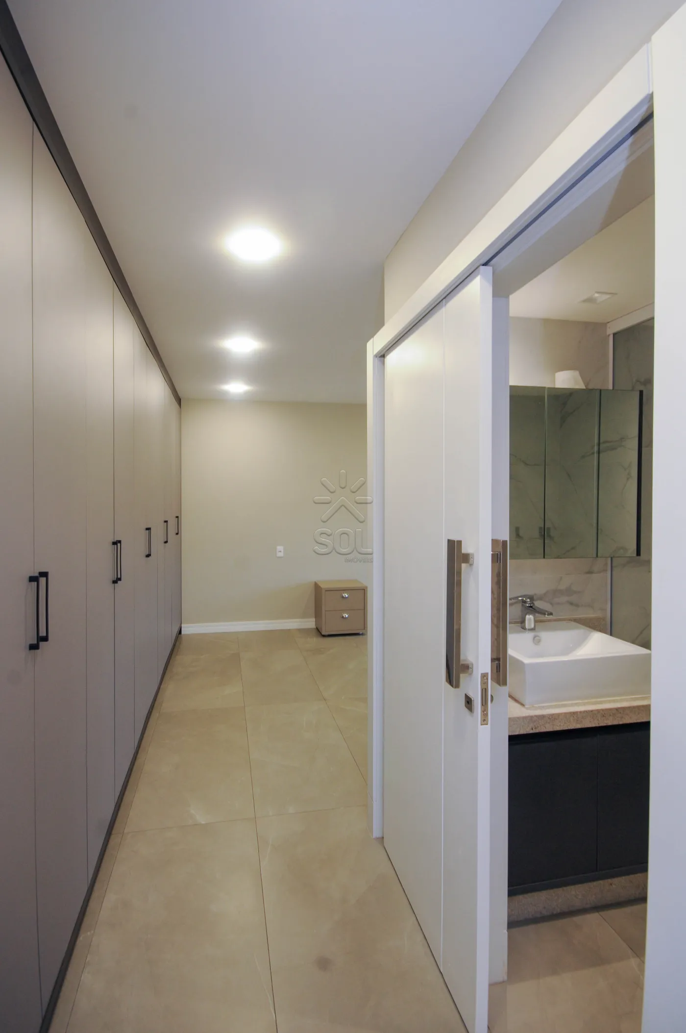 Apartamento de alto padrão à venda no Edifício Liberty - Foz do Iguaçu/PR