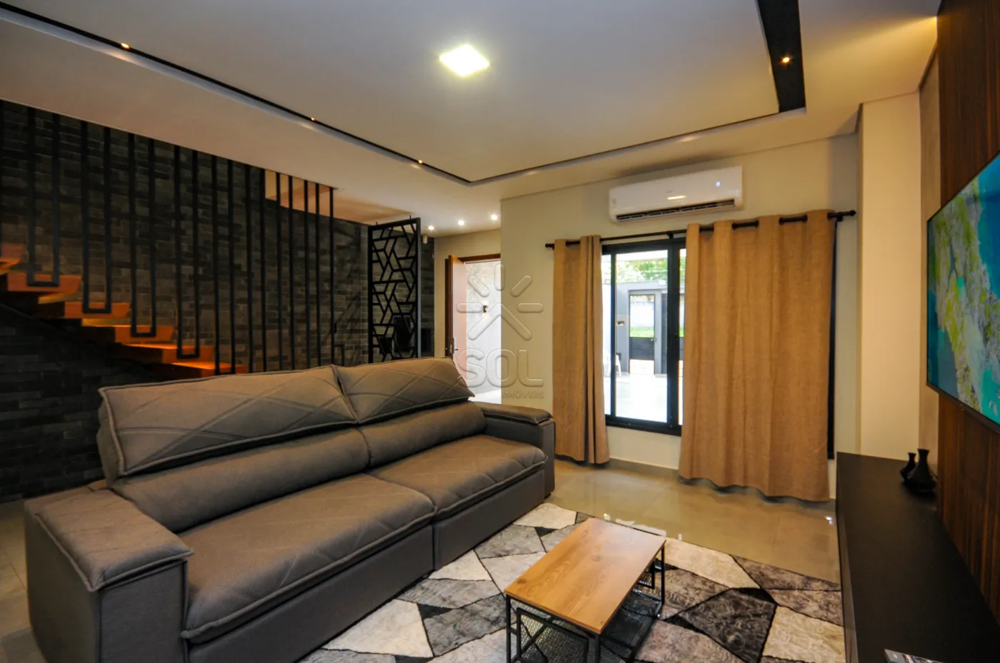 Sobrado novo de alto padrão à venda no Lancaster em Foz do Iguaçu/PR - 192m² | Mobiliado | 3 quartos | Área gourmet