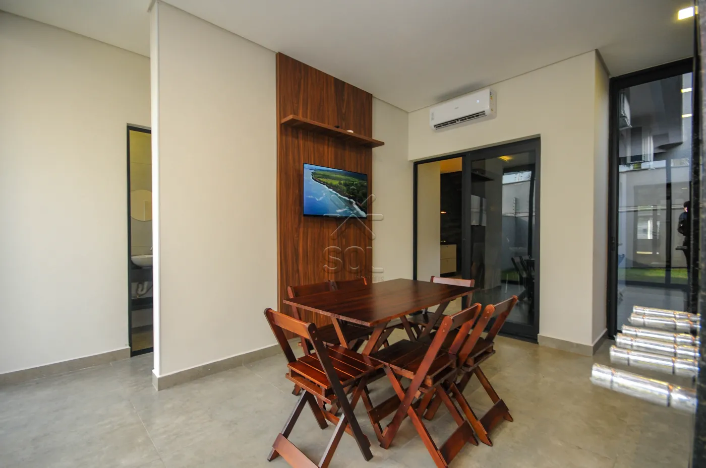 Sobrado novo de alto padrão à venda no Lancaster em Foz do Iguaçu/PR - 192m² | Mobiliado | 3 quartos | Área gourmet