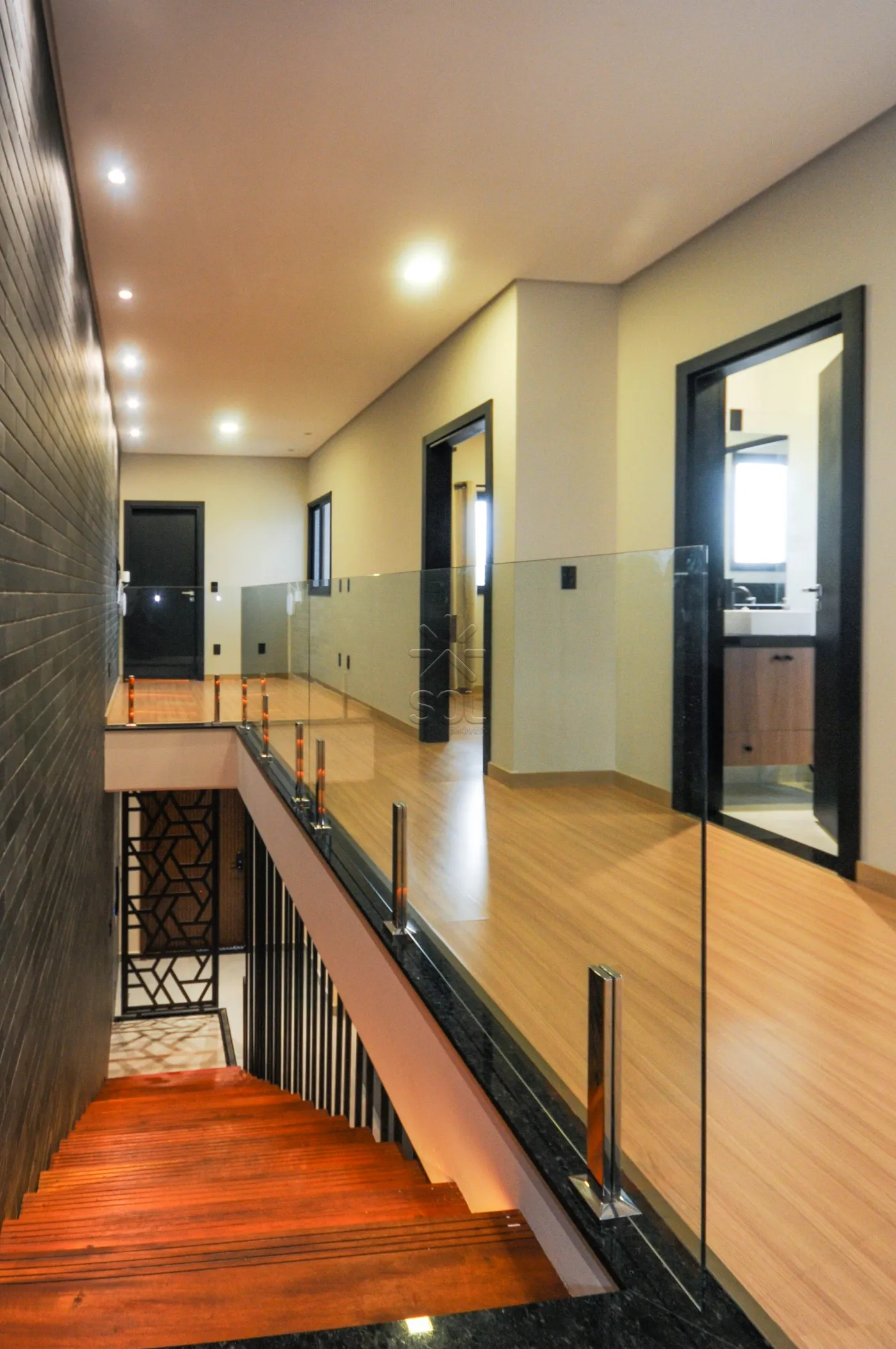 Sobrado novo de alto padrão à venda no Lancaster em Foz do Iguaçu/PR - 192m² | Mobiliado | 3 quartos | Área gourmet