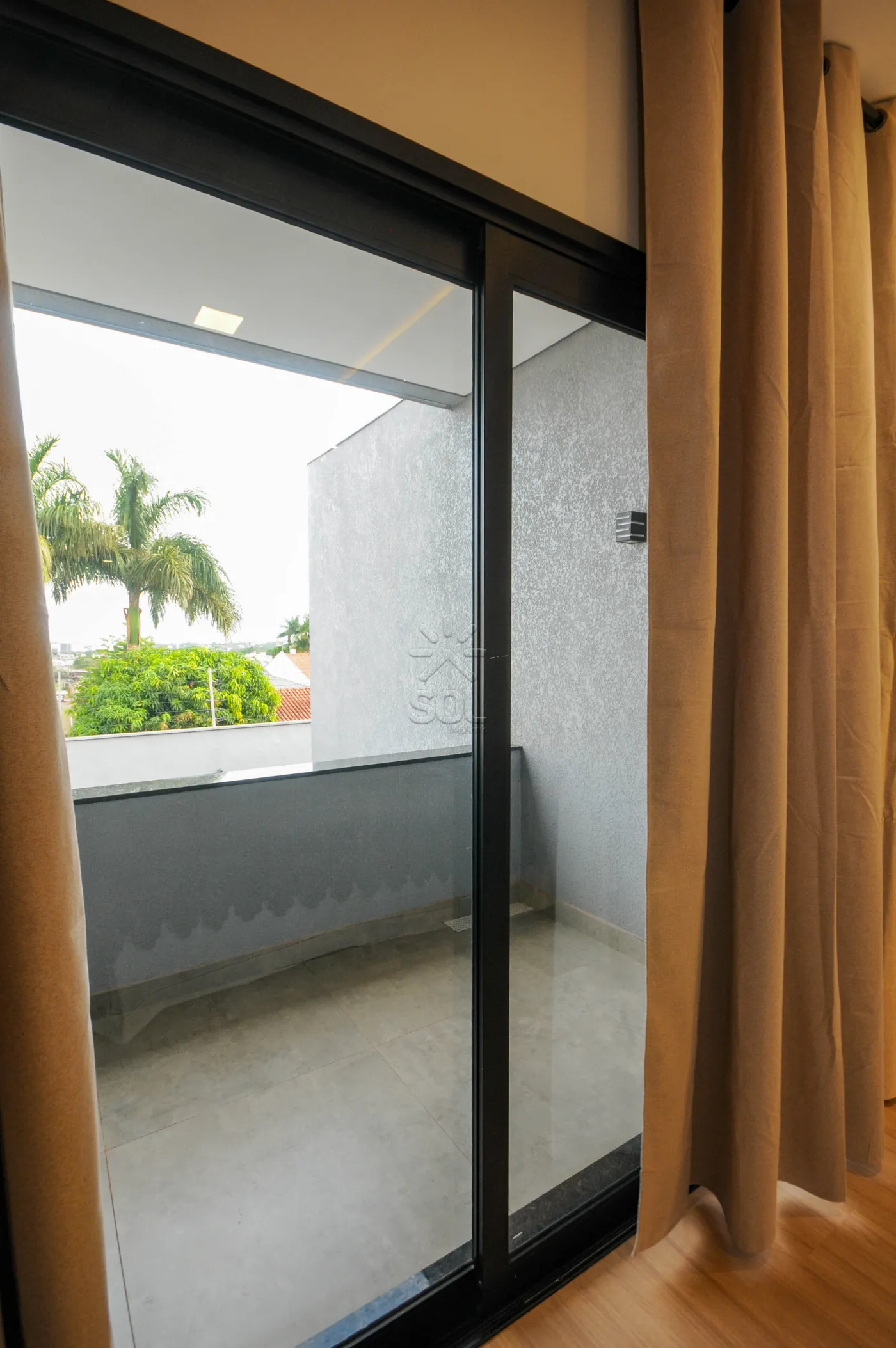 Sobrado novo de alto padrão à venda no Lancaster em Foz do Iguaçu/PR - 192m² | Mobiliado | 3 quartos | Área gourmet