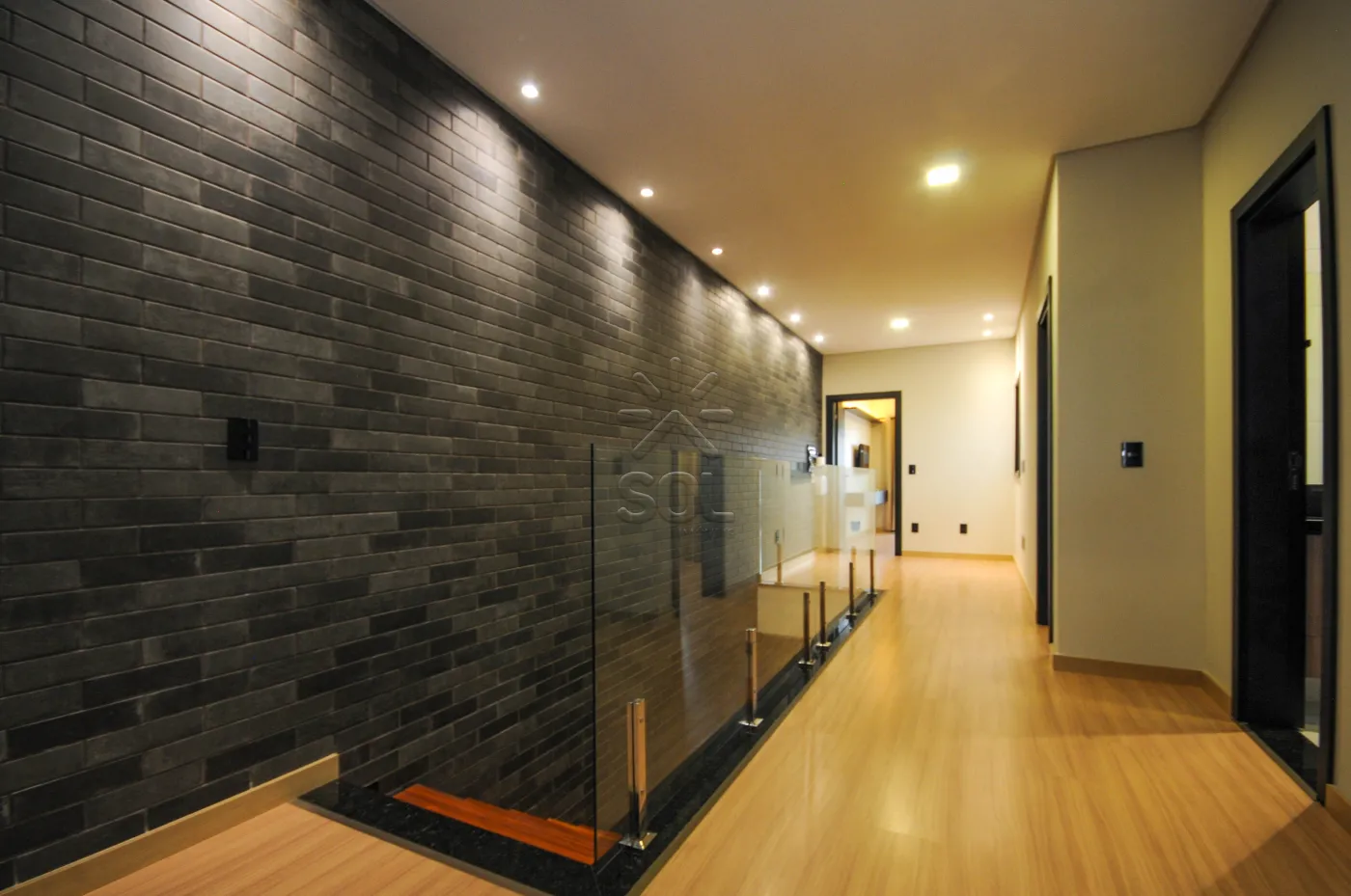 Sobrado novo de alto padrão à venda no Lancaster em Foz do Iguaçu/PR - 192m² | Mobiliado | 3 quartos | Área gourmet