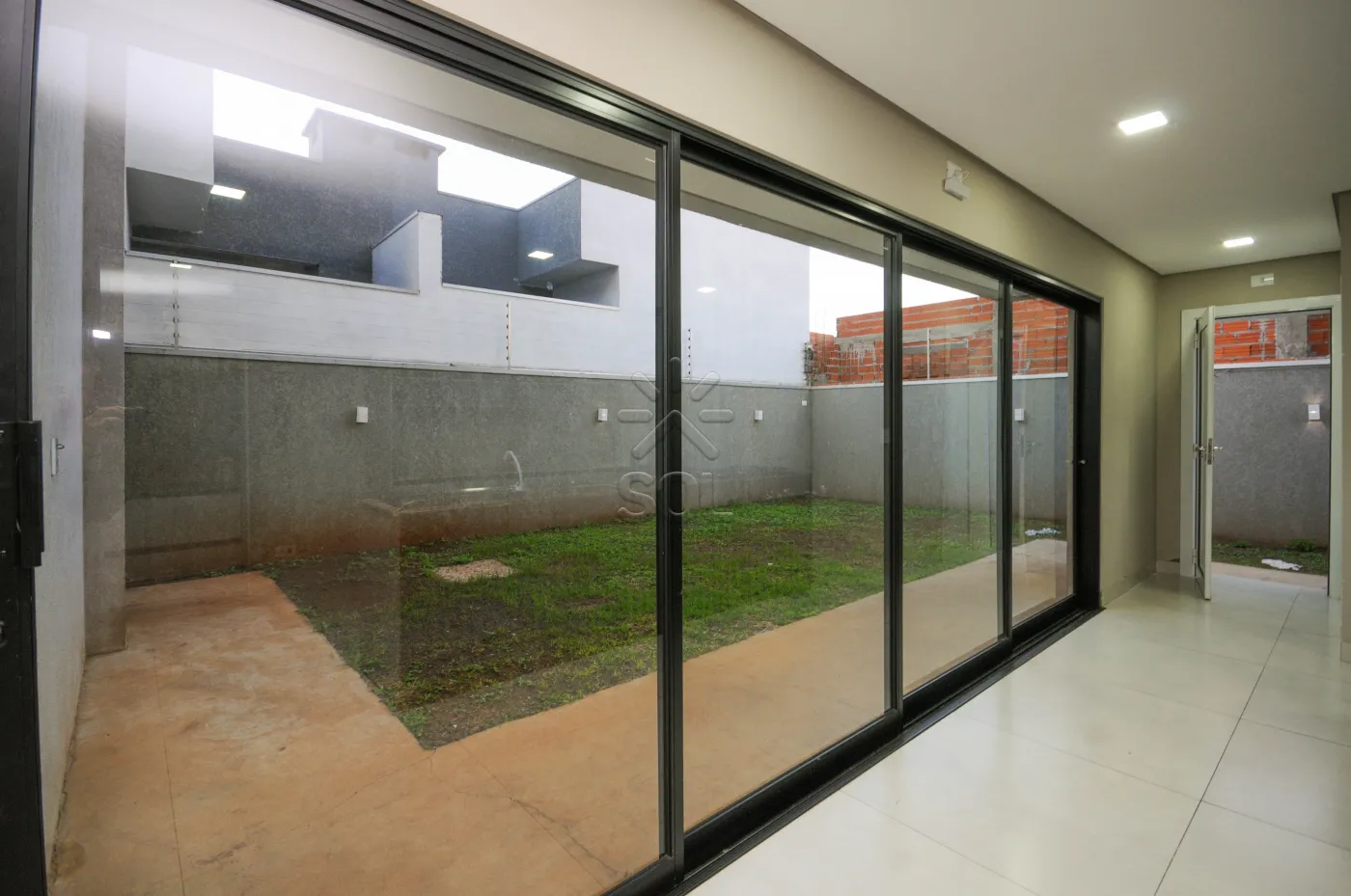 Sobrado à venda na Vila Maria em Foz do Iguaçu/PR - 200m², 2 suítes com closet e automação residencial