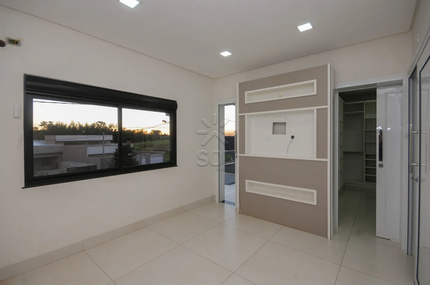 Sobrado à venda na Vila Maria em Foz do Iguaçu/PR - 200m², 2 suítes com closet e automação residencial