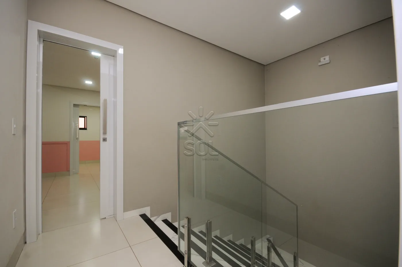 Sobrado à venda na Vila Maria em Foz do Iguaçu/PR - 200m², 2 suítes com closet e automação residencial