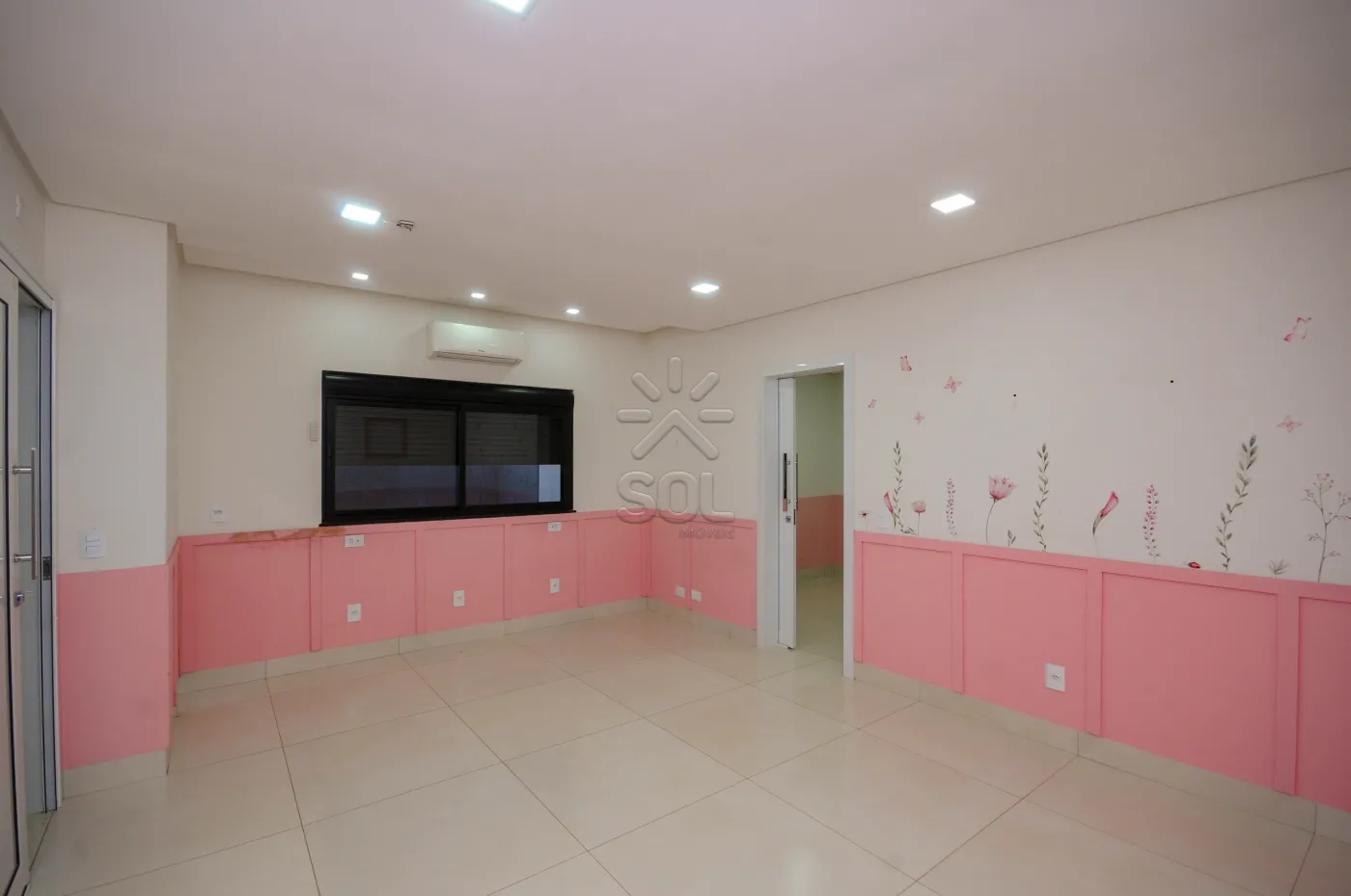 Sobrado à venda na Vila Maria em Foz do Iguaçu/PR - 200m², 2 suítes com closet e automação residencial