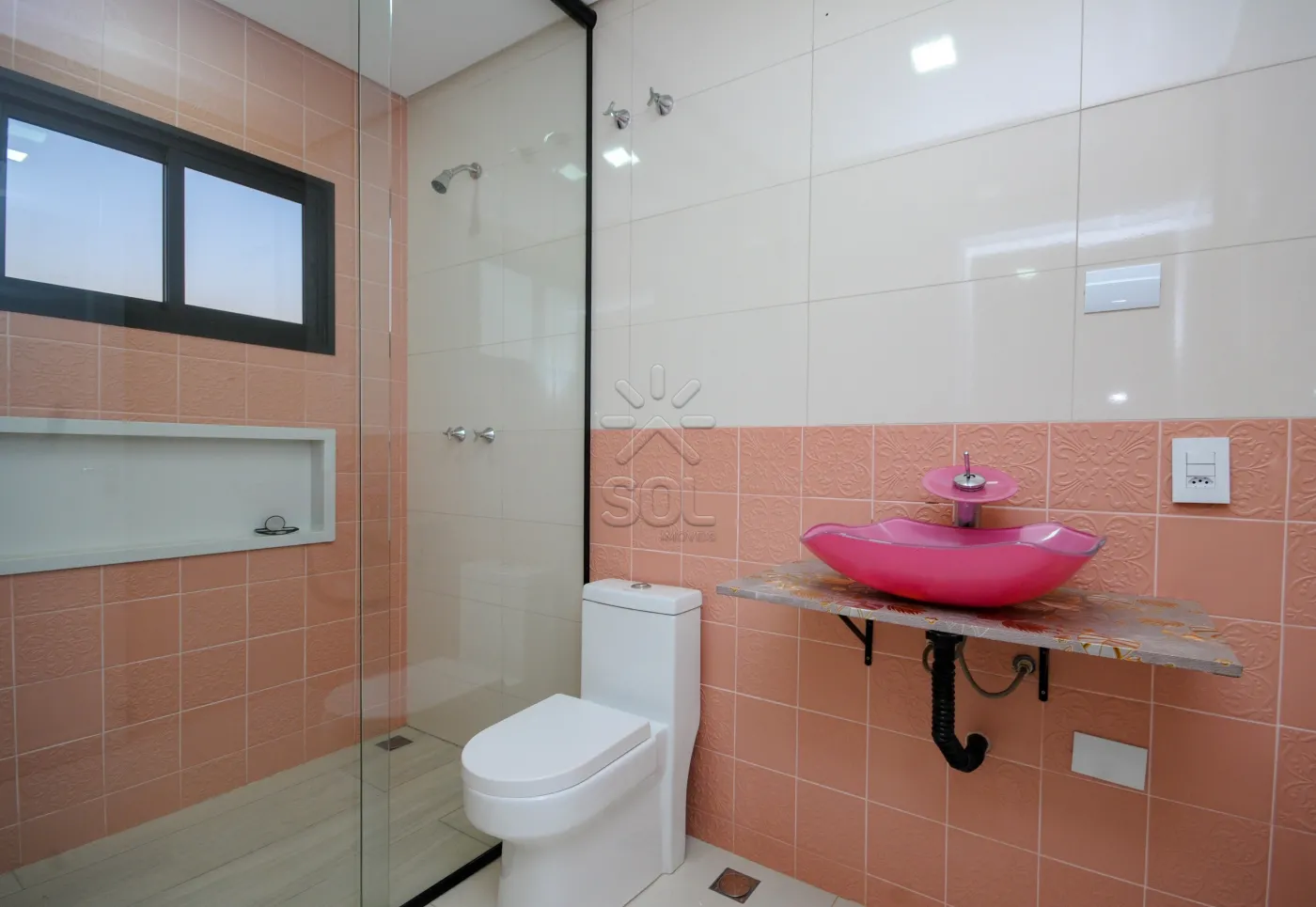 Sobrado à venda na Vila Maria em Foz do Iguaçu/PR - 200m², 2 suítes com closet e automação residencial