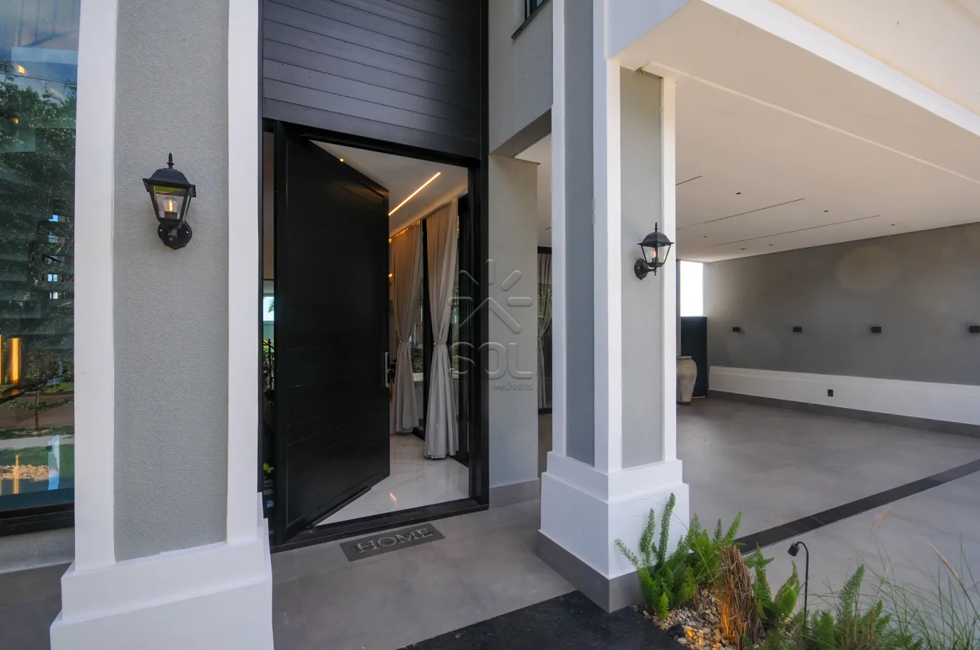 Sobrado semimobiliado e de alto padrão à venda no Condomínio Eco Bella Vista, em Foz do Iguaçu/PR - 485,15m² | 4 suítes