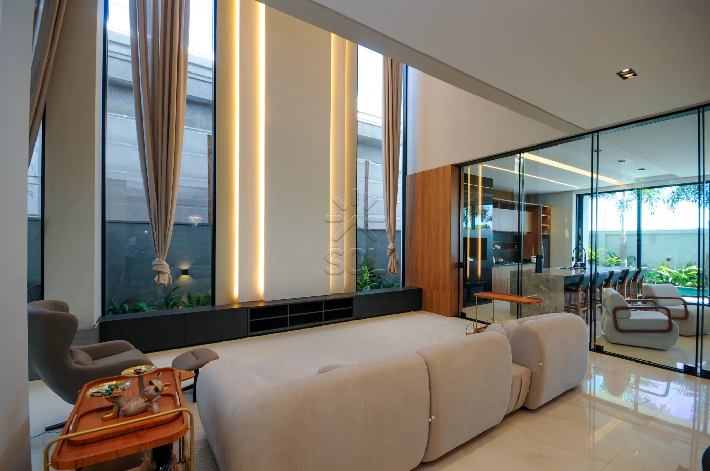 Sobrado semimobiliado e de alto padrão à venda no Condomínio Eco Bella Vista, em Foz do Iguaçu/PR - 485,15m² | 4 suítes