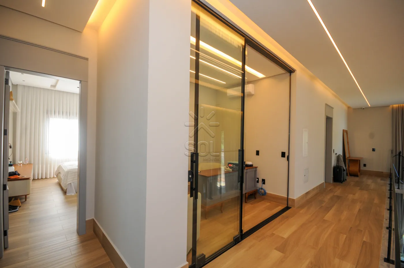 Sobrado semimobiliado e de alto padrão à venda no Condomínio Eco Bella Vista, em Foz do Iguaçu/PR - 485,15m² | 4 suítes
