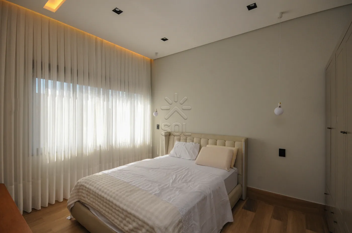 Sobrado semimobiliado e de alto padrão à venda no Condomínio Eco Bella Vista, em Foz do Iguaçu/PR - 485,15m² | 4 suítes