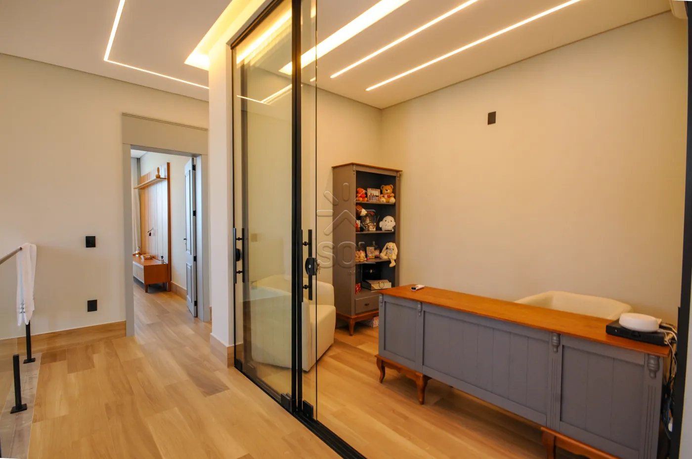 Sobrado semimobiliado e de alto padrão à venda no Condomínio Eco Bella Vista, em Foz do Iguaçu/PR - 485,15m² | 4 suítes