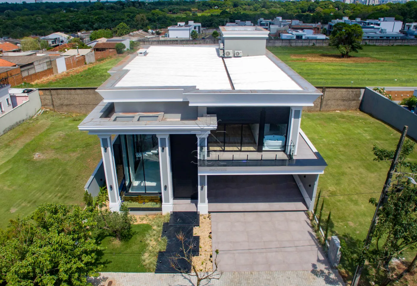 Sobrado semimobiliado e de alto padrão à venda no Condomínio Eco Bella Vista, em Foz do Iguaçu/PR - 485,15m² | 4 suítes