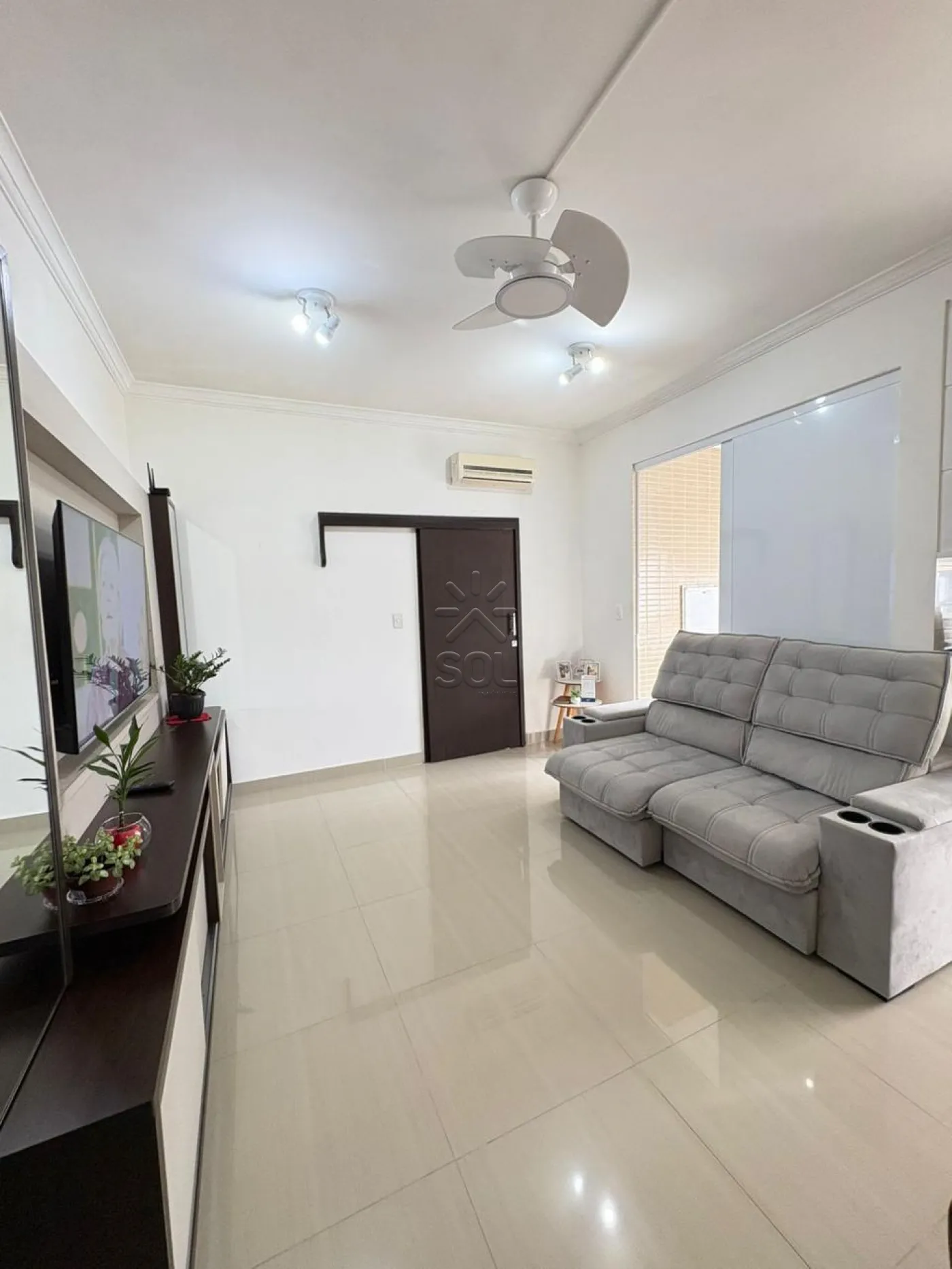 Apartamento mobiliado para aluguel no Edifício Praia Alegre - Centro de Penha/SC
