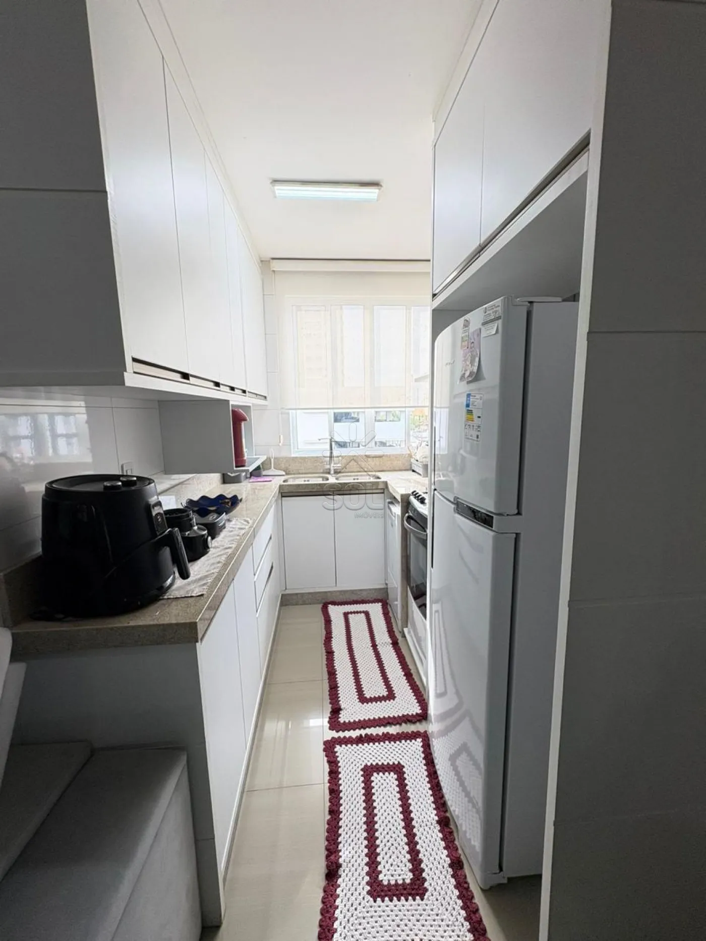 Apartamento mobiliado para aluguel no Edifício Praia Alegre - Centro de Penha/SC