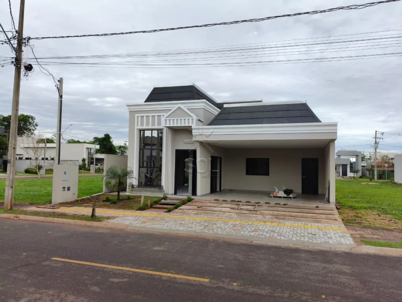 Casa nova e de alto padrão à venda no Condomínio Iguaçu - Foz do Iguaçu/PR