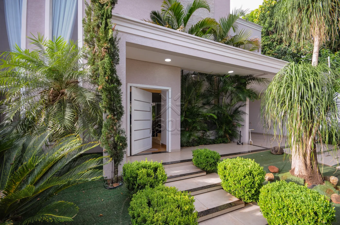 Sobrado de Alto Padrão à venda no Jardim Lancaster - Foz do Iguaçu/PR