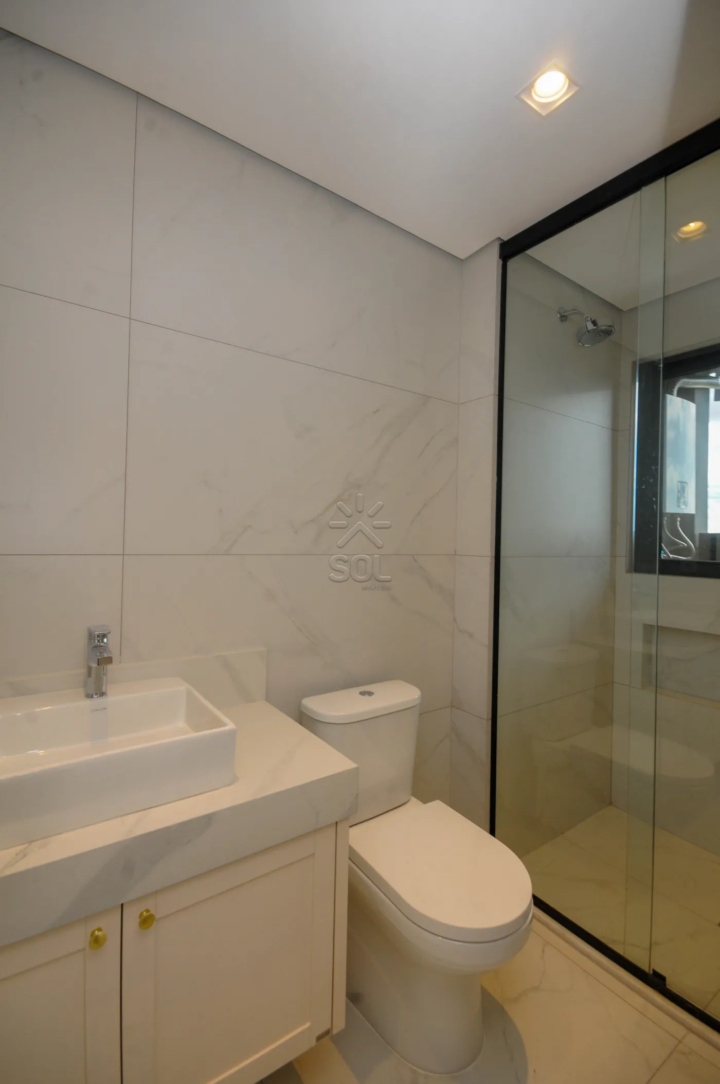 Apartamento novo para locação e venda no Edifício London Tower - Foz do Iguaçu/PR