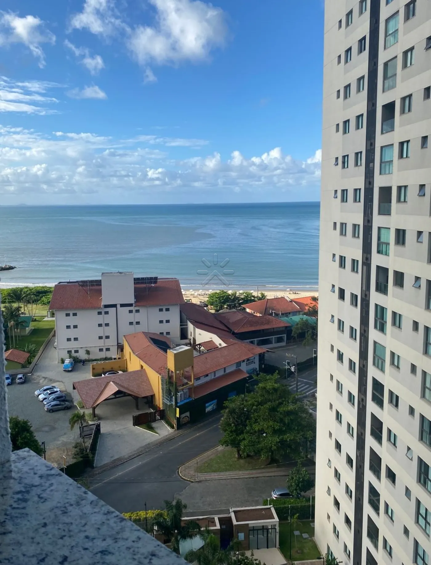 Apartamento mobiliado para locação no Itacolomi Home Club em Penha